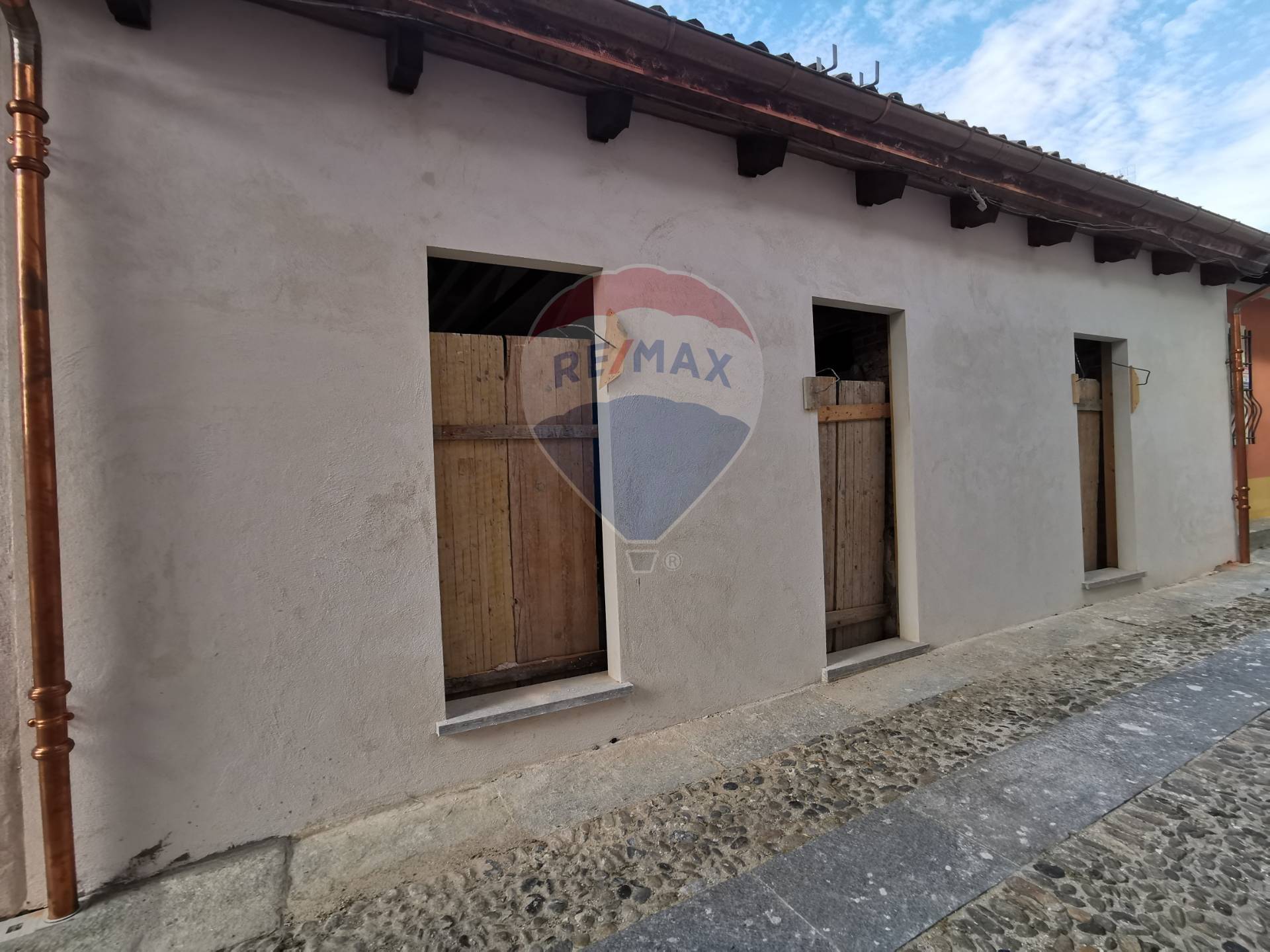 Rustico - Cascina SAN MARZANO OLIVETO vendita    RE/MAX Unit