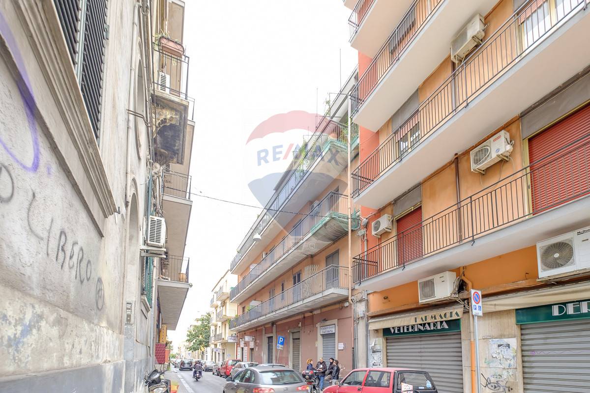  catania vendita quart: viale rapisardi re-max-city-home