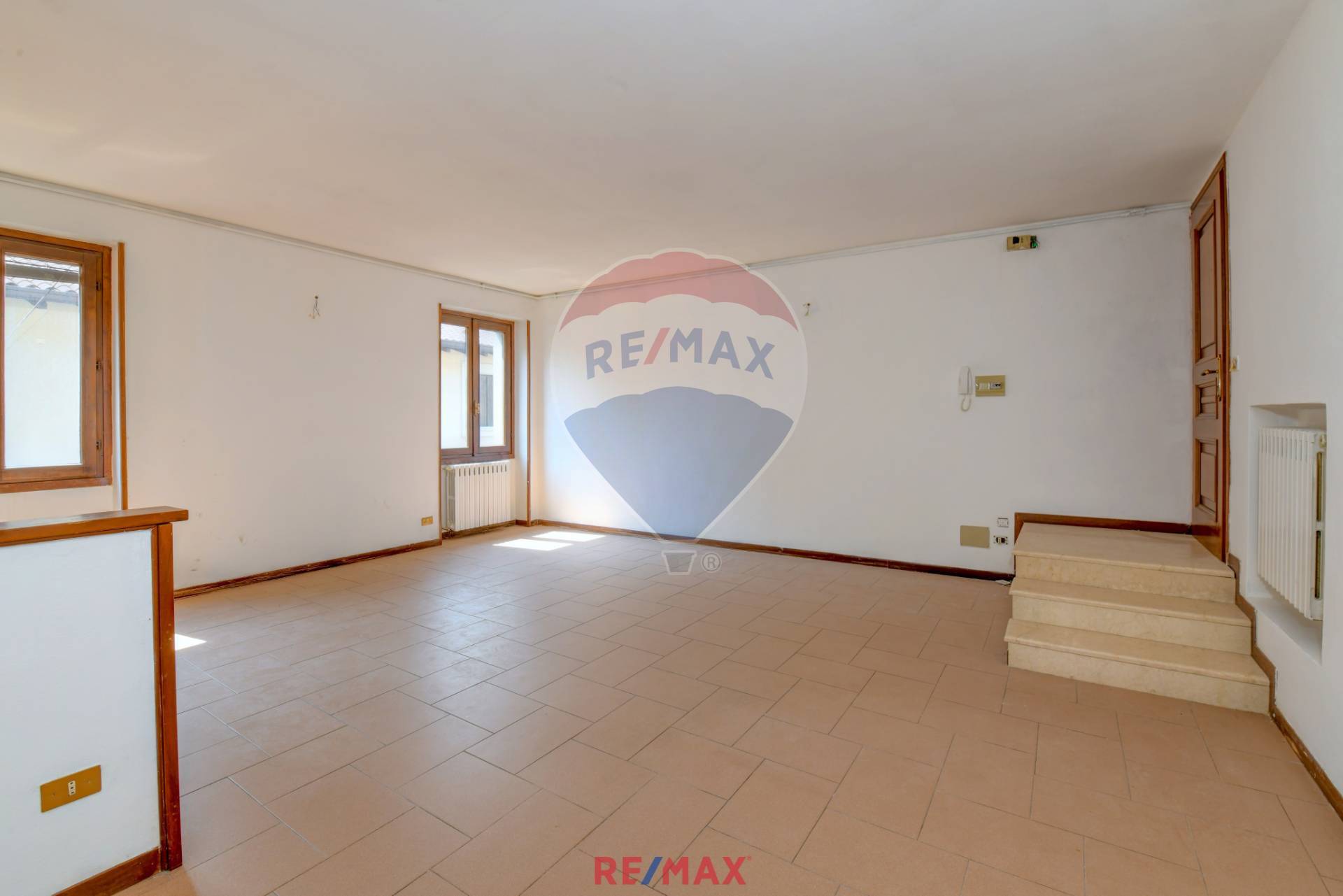 Appartamento MONIGA DEL GARDA vendita    RE/MAX Edilfin