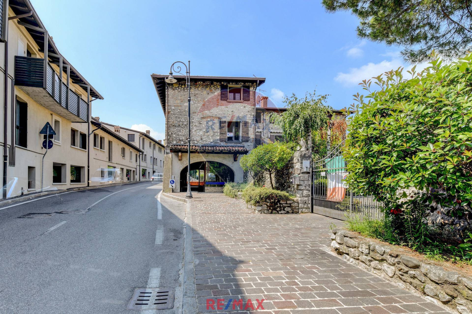 Appartamento MONIGA DEL GARDA vendita    RE/MAX Edilfin