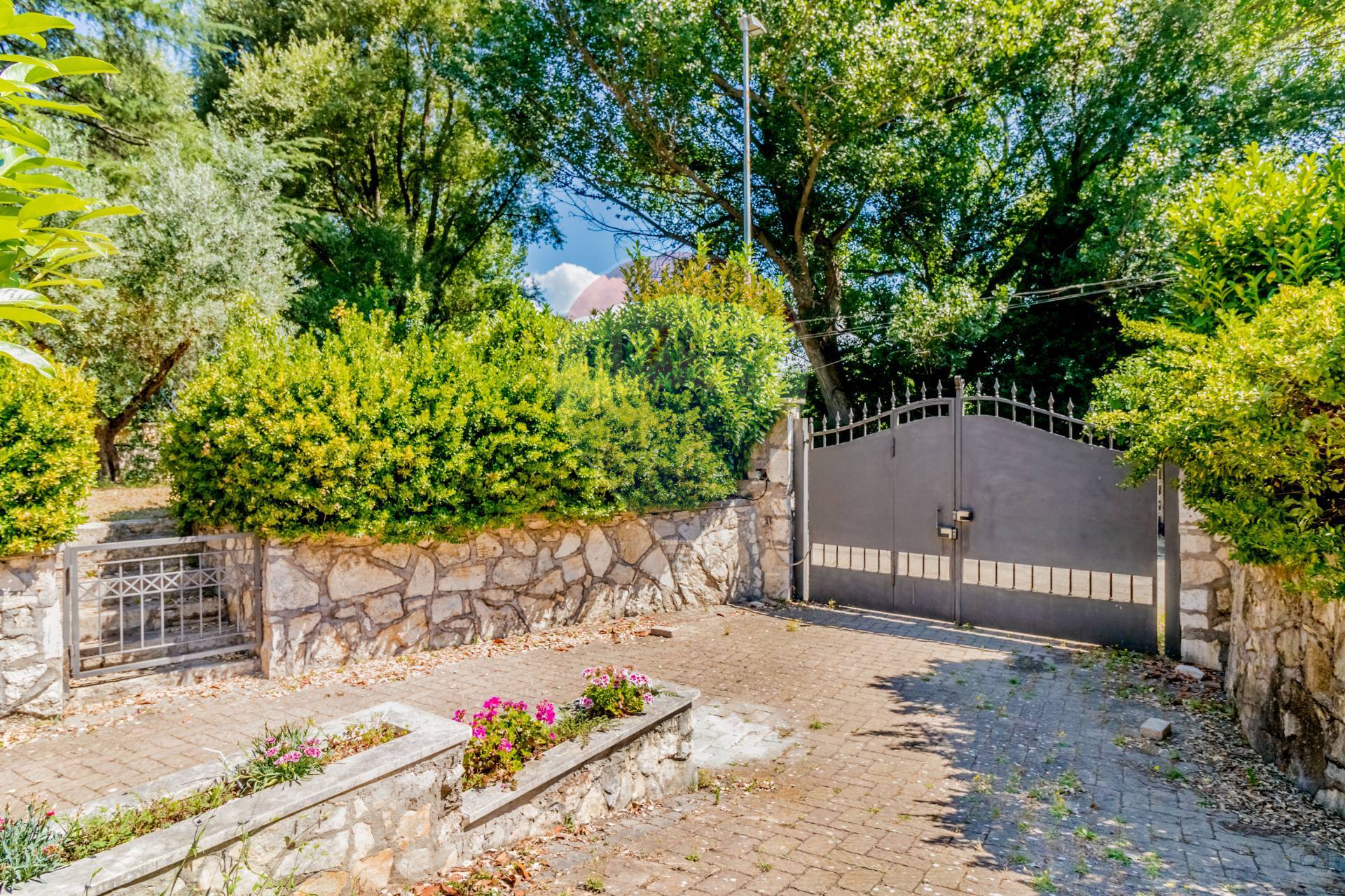 Villa TIVOLI vendita  Tivoli città  RE/MAX Property