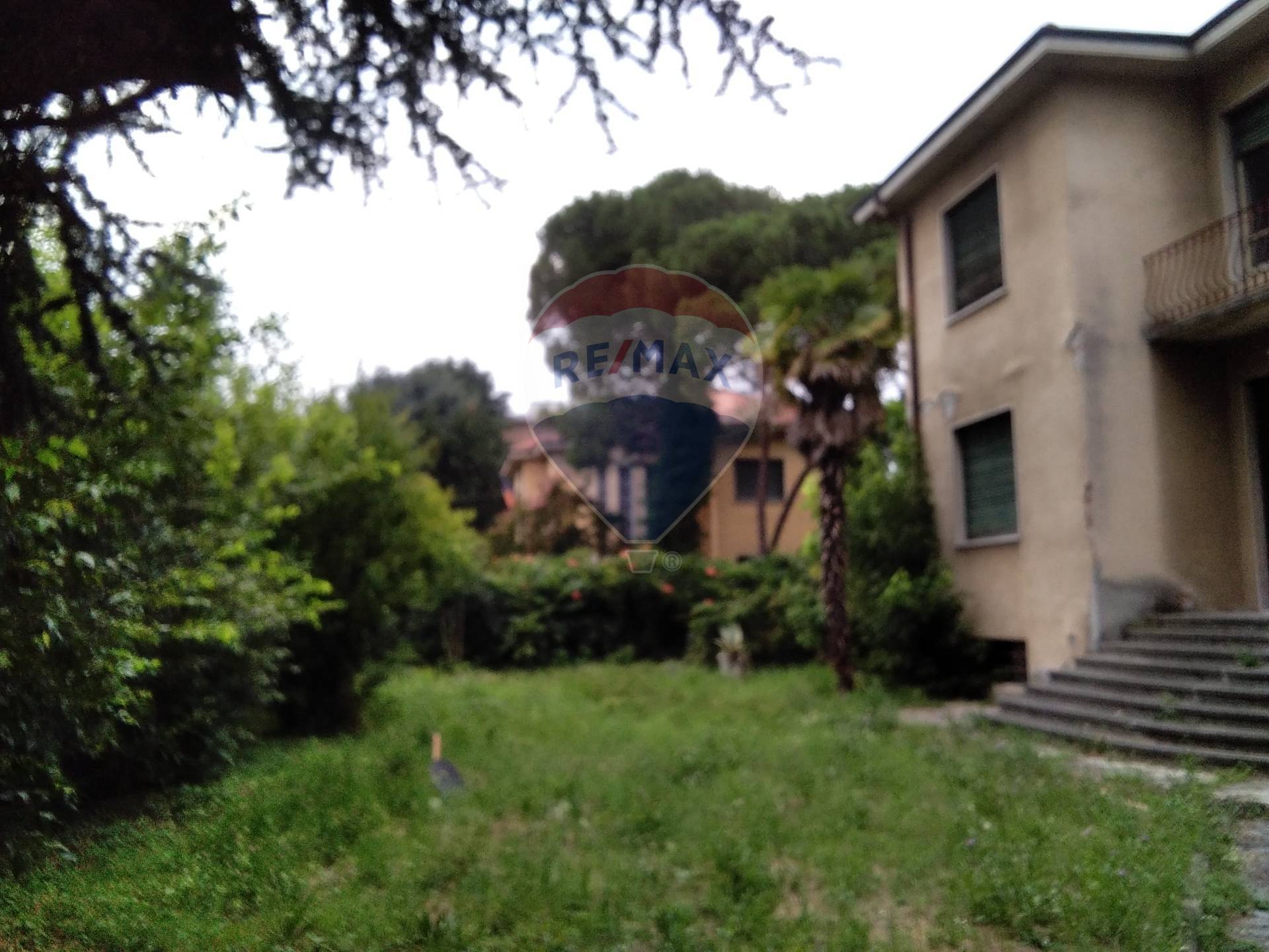  busto garolfo vendita quart:  re/max nobile