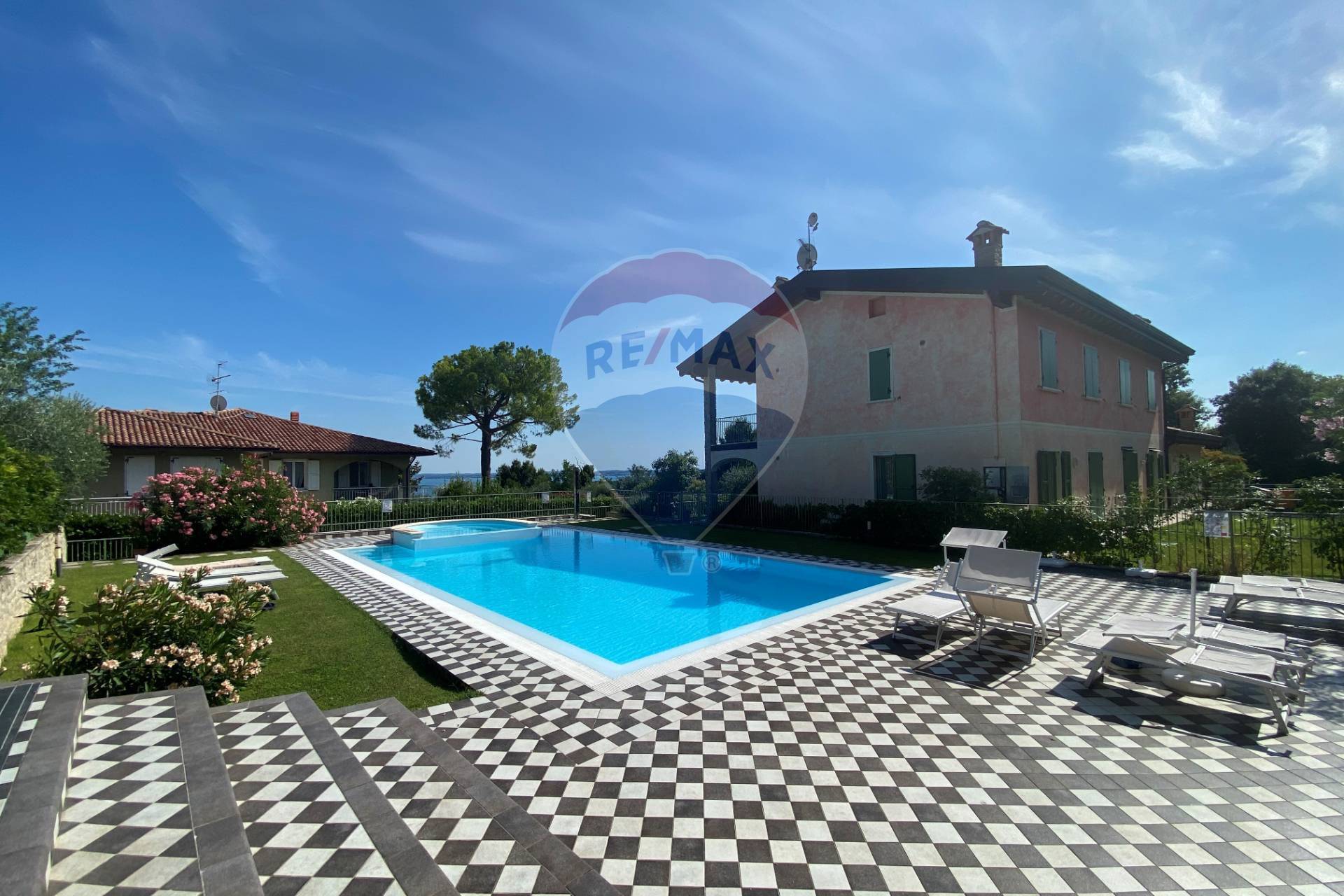 Appartamento MANERBA DEL GARDA vendita    RE/MAX Edilfin