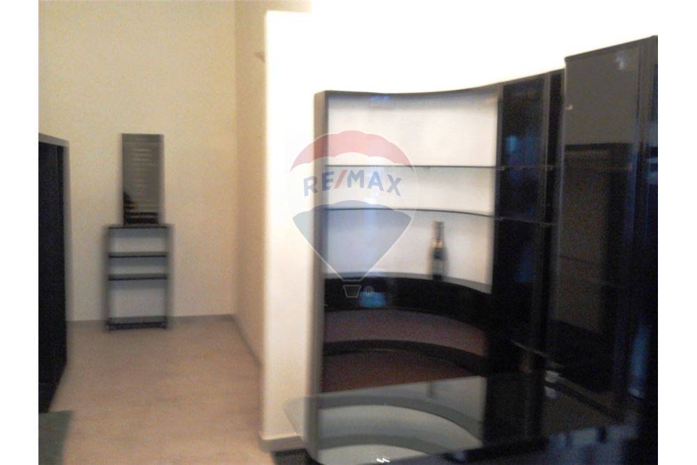 Negozio - Loc.Com. BARI affitto  Città Vecchia  RE/MAX Acquachiara