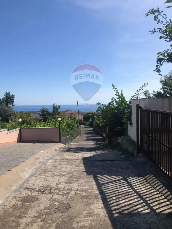 Villa MASCALI vendita  Porto Salvo  RE/MAX Crea Casa