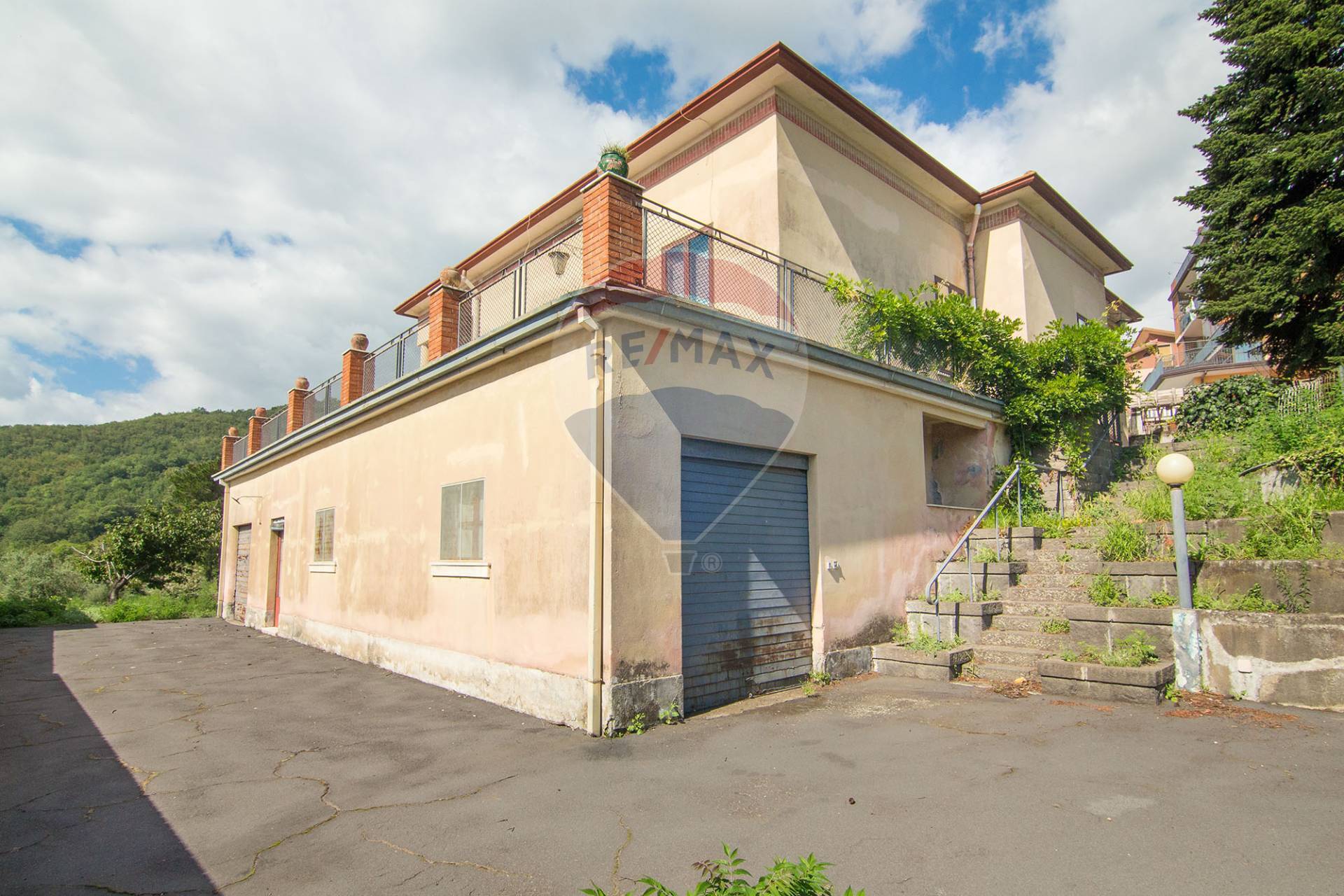 Villa ZAFFERANA ETNEA vendita    RE/MAX City Home