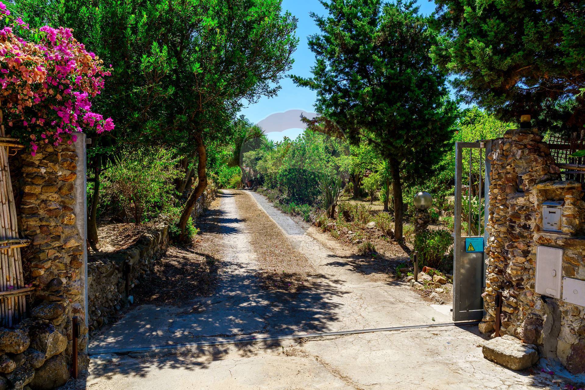 Villa ITALIA vendita    RE/MAX Incontro