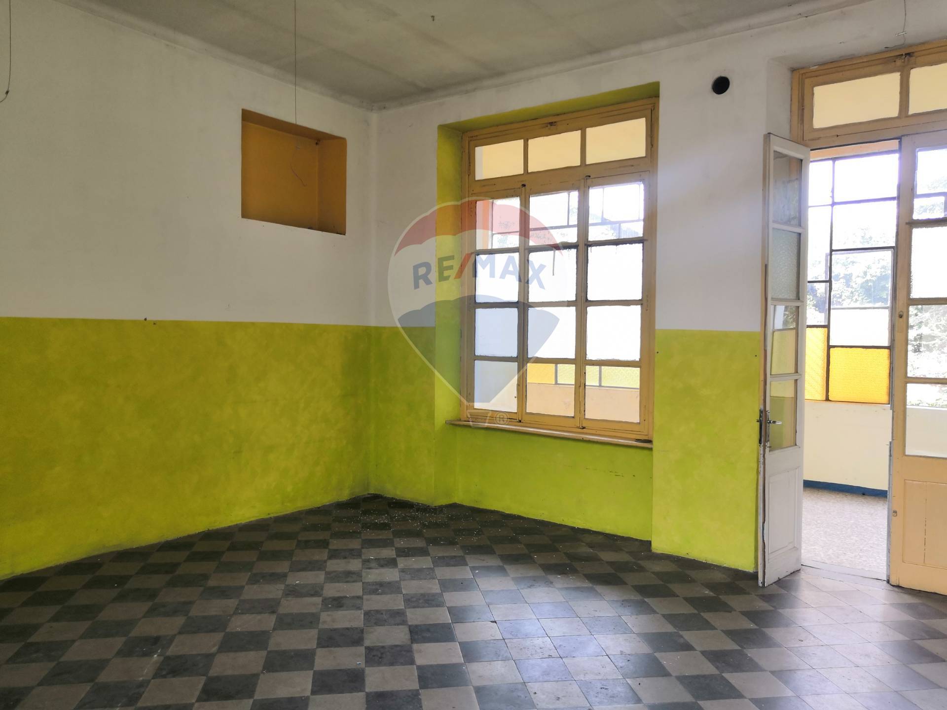 Villa Unifamiliare - Indipendente FAVRIA vendita    RE/MAX Sfera