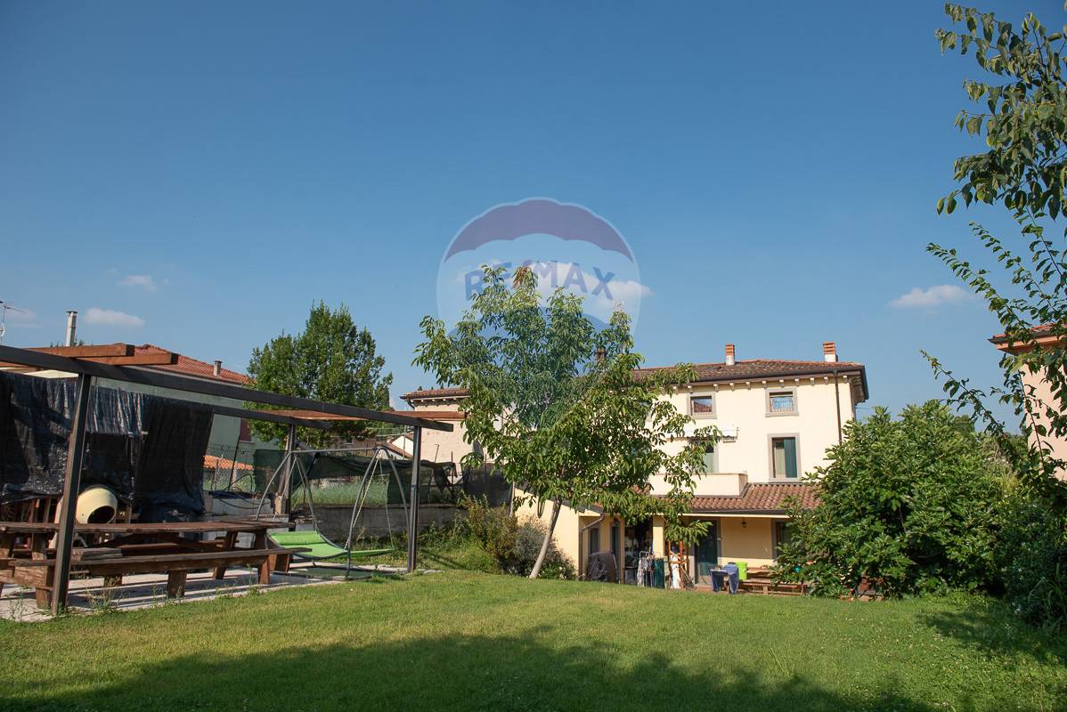 Rustico - Cascina PASTRENGO vendita    RE/MAX Top Elegance