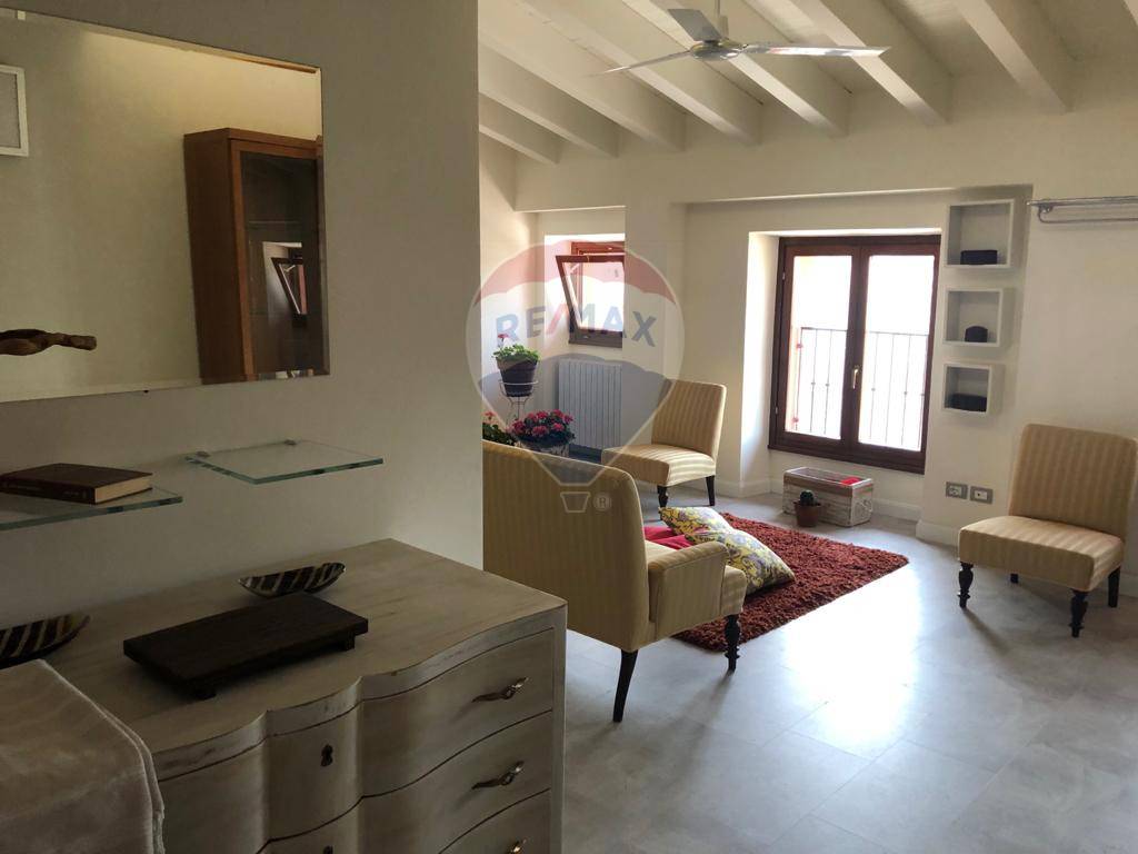 Appartamento SOIANO DEL LAGO vendita    RE/MAX Edilfin