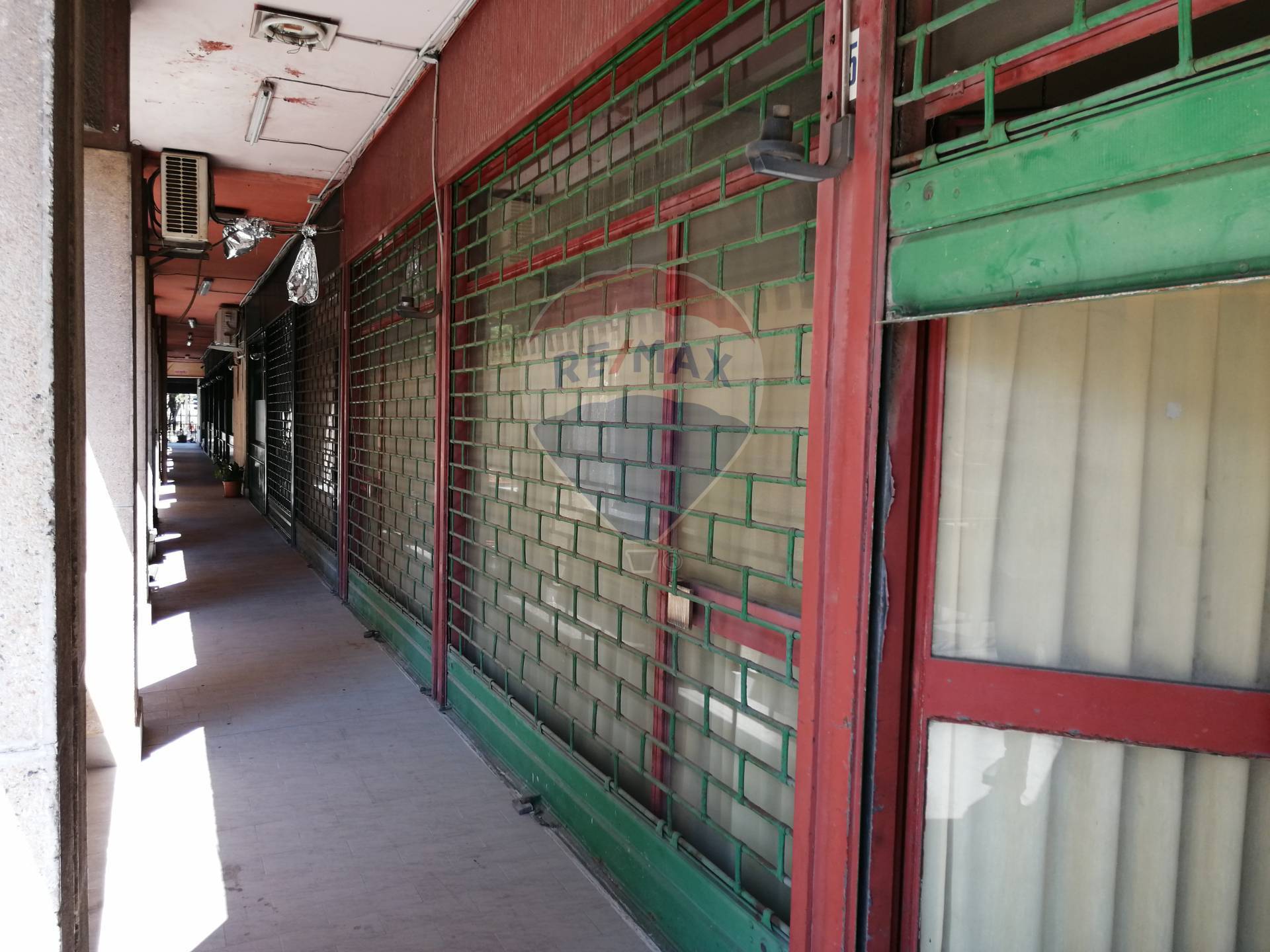 Negozio - Loc.Com. CATANIA affitto  Gioieni  RE/MAX Estates