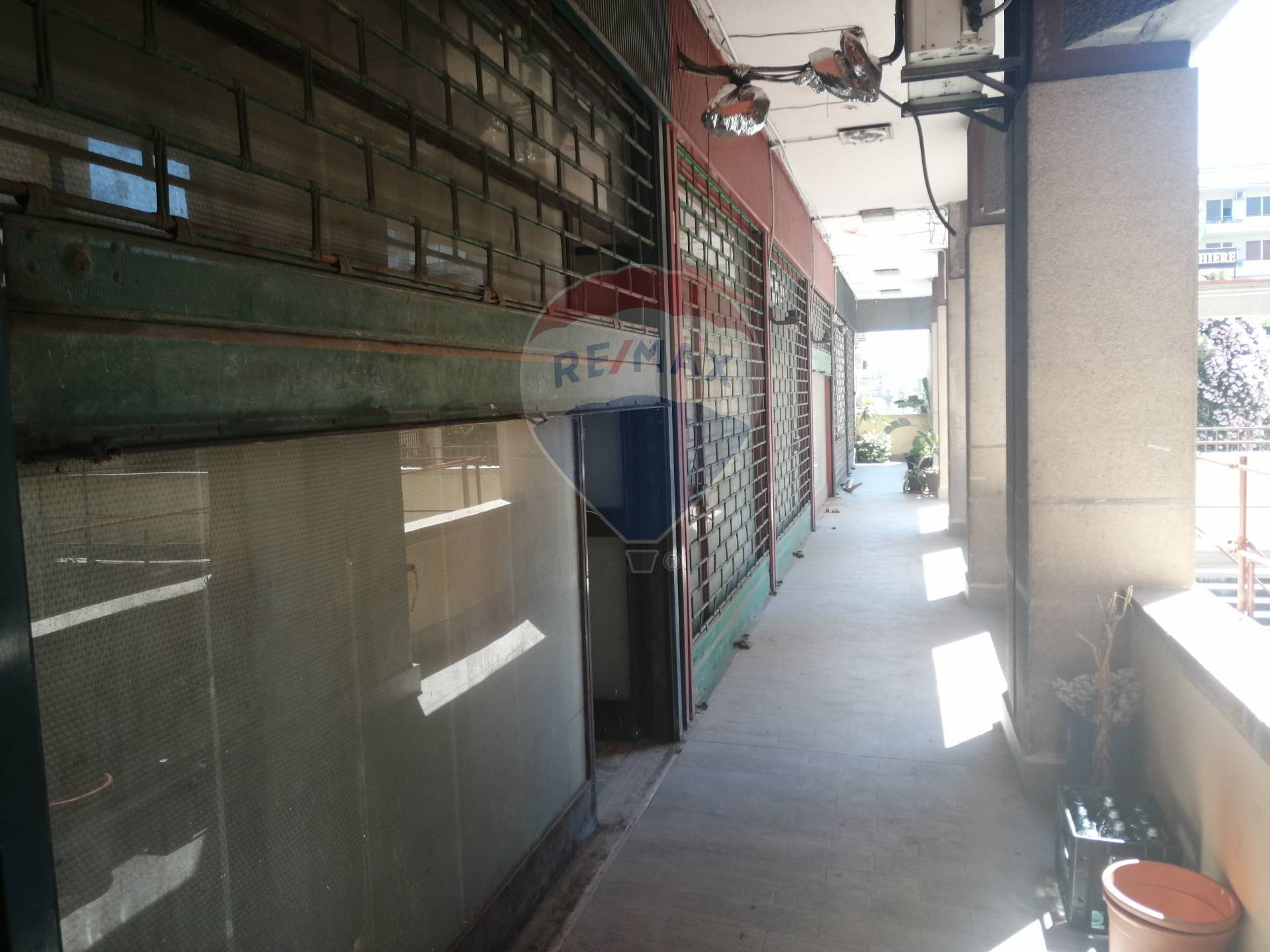 Negozio - Loc.Com. CATANIA affitto  Gioieni  RE/MAX Estates