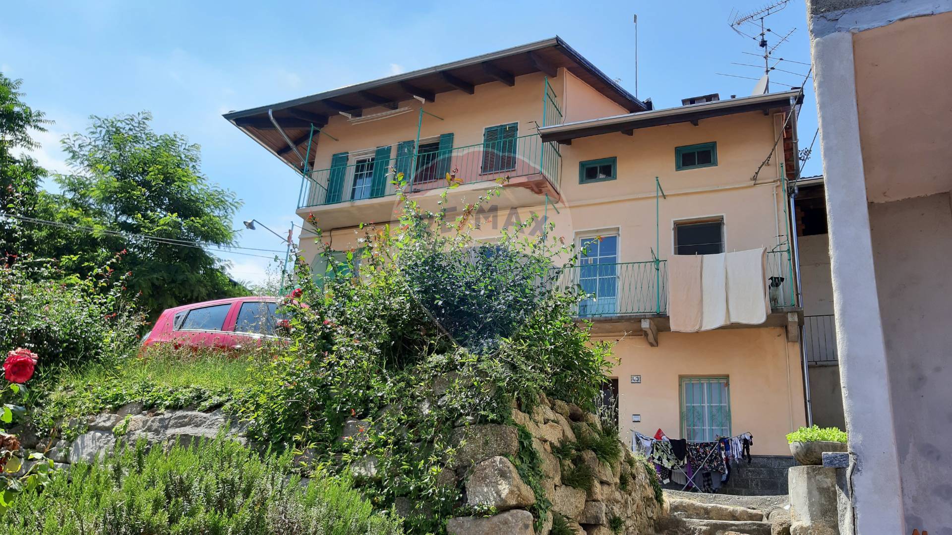  strona vendita quart:  re/max unit