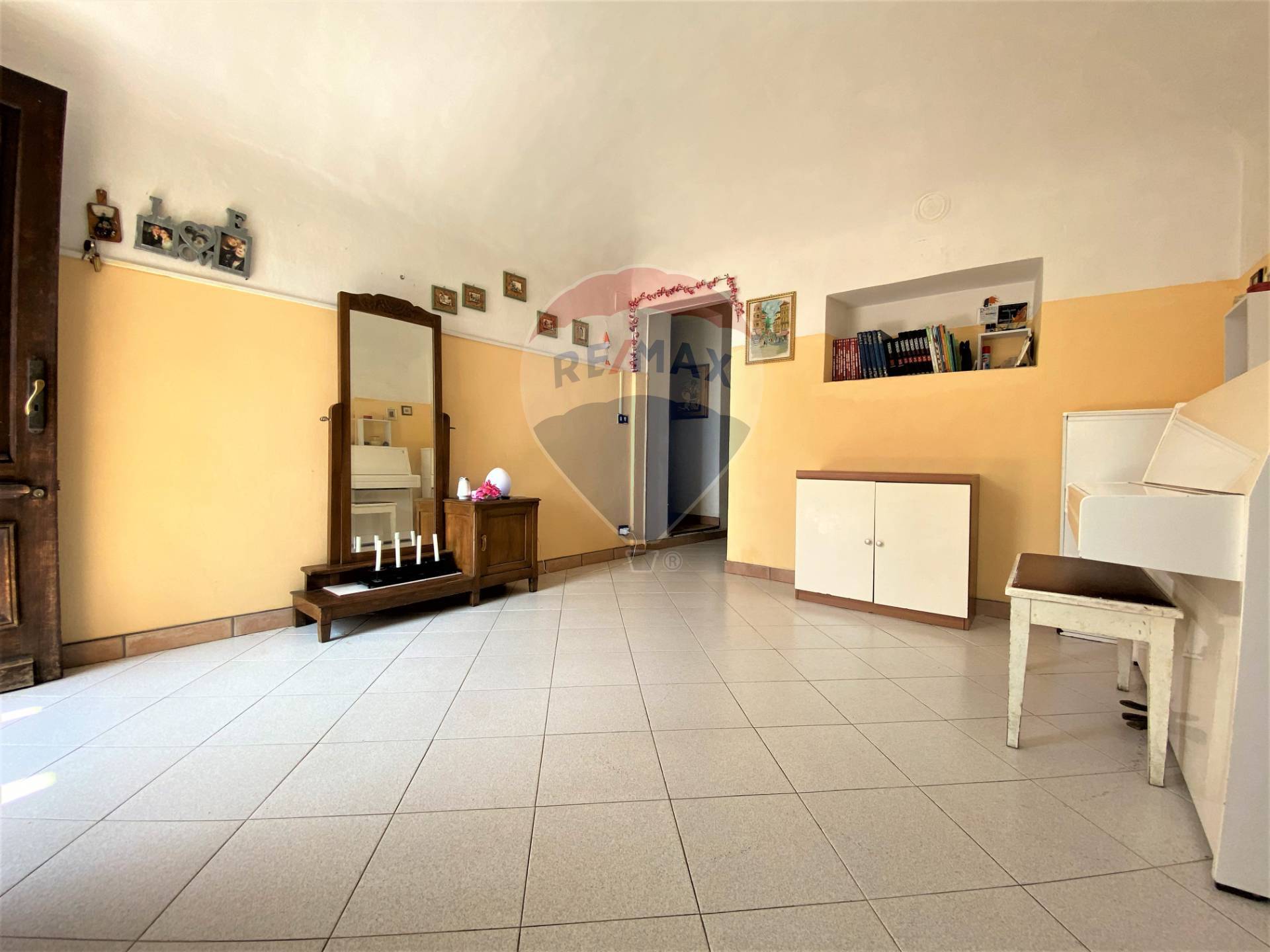 Villa Bifamiliare STRONA vendita    RE/MAX Unit