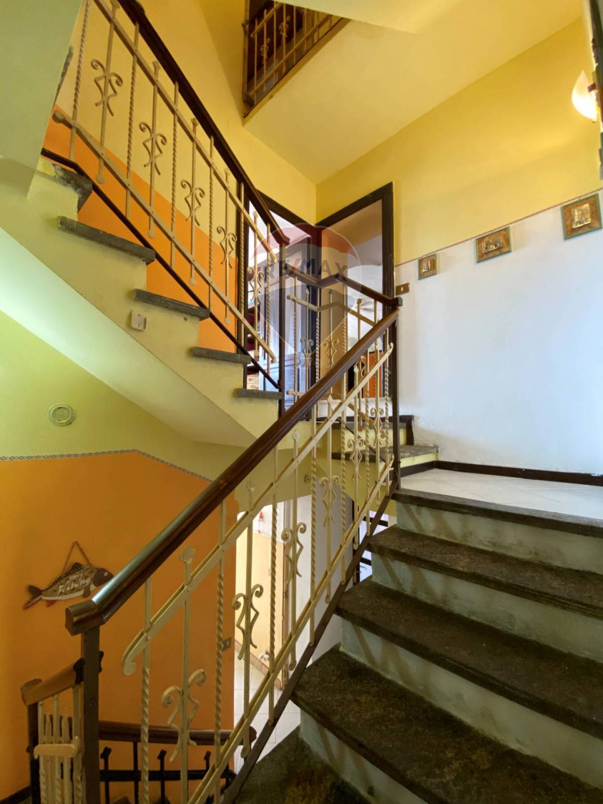 Villa Bifamiliare STRONA vendita    RE/MAX Unit