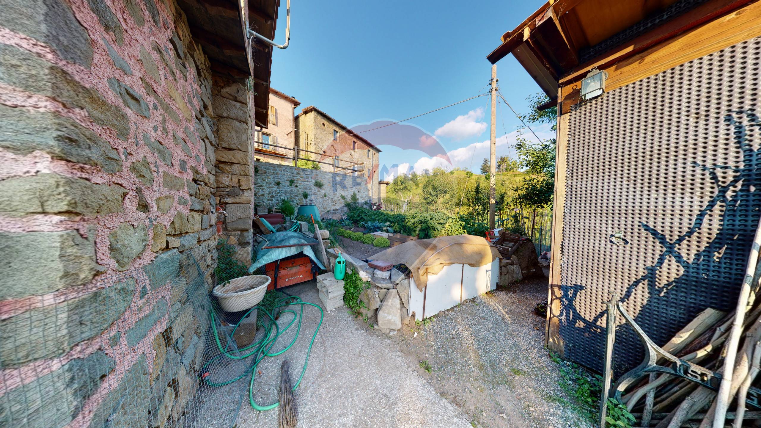 Rustico - Cascina PIEVE FOSCIANA vendita  Sillico  RE/MAX Quality House