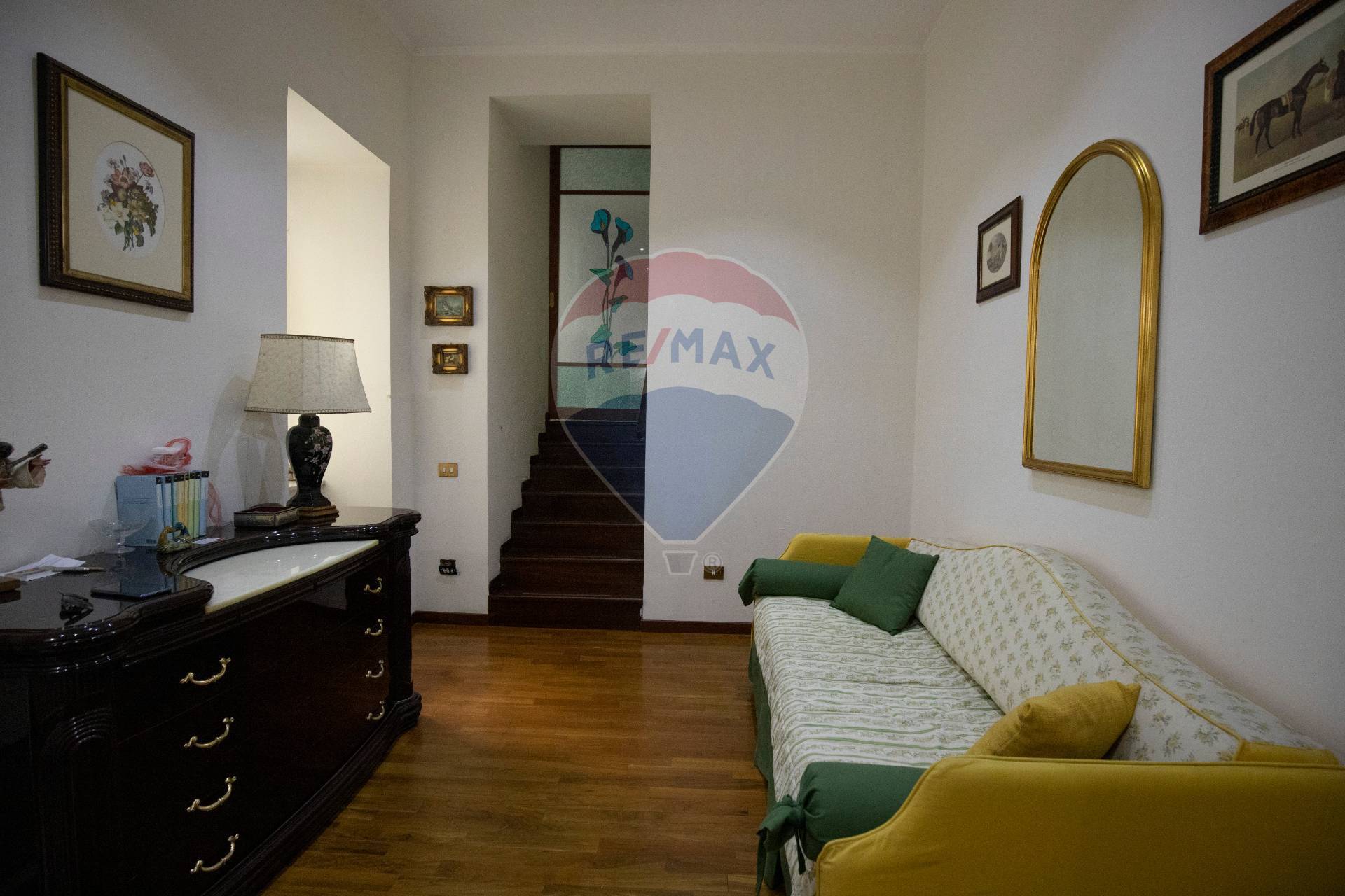 Appartamento NAPOLI vendita    RE/MAX Advisor