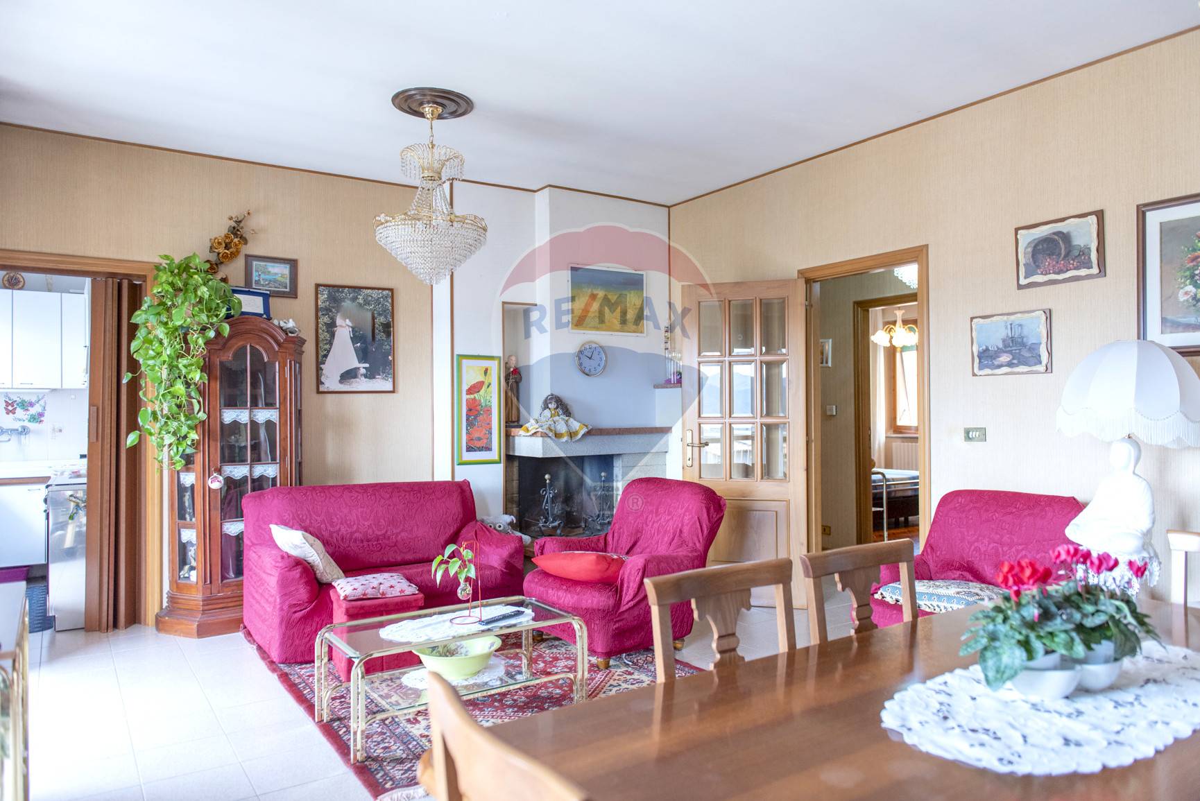 Villa Bifamiliare CUPRAMONTANA vendita    RE/MAX Master Class