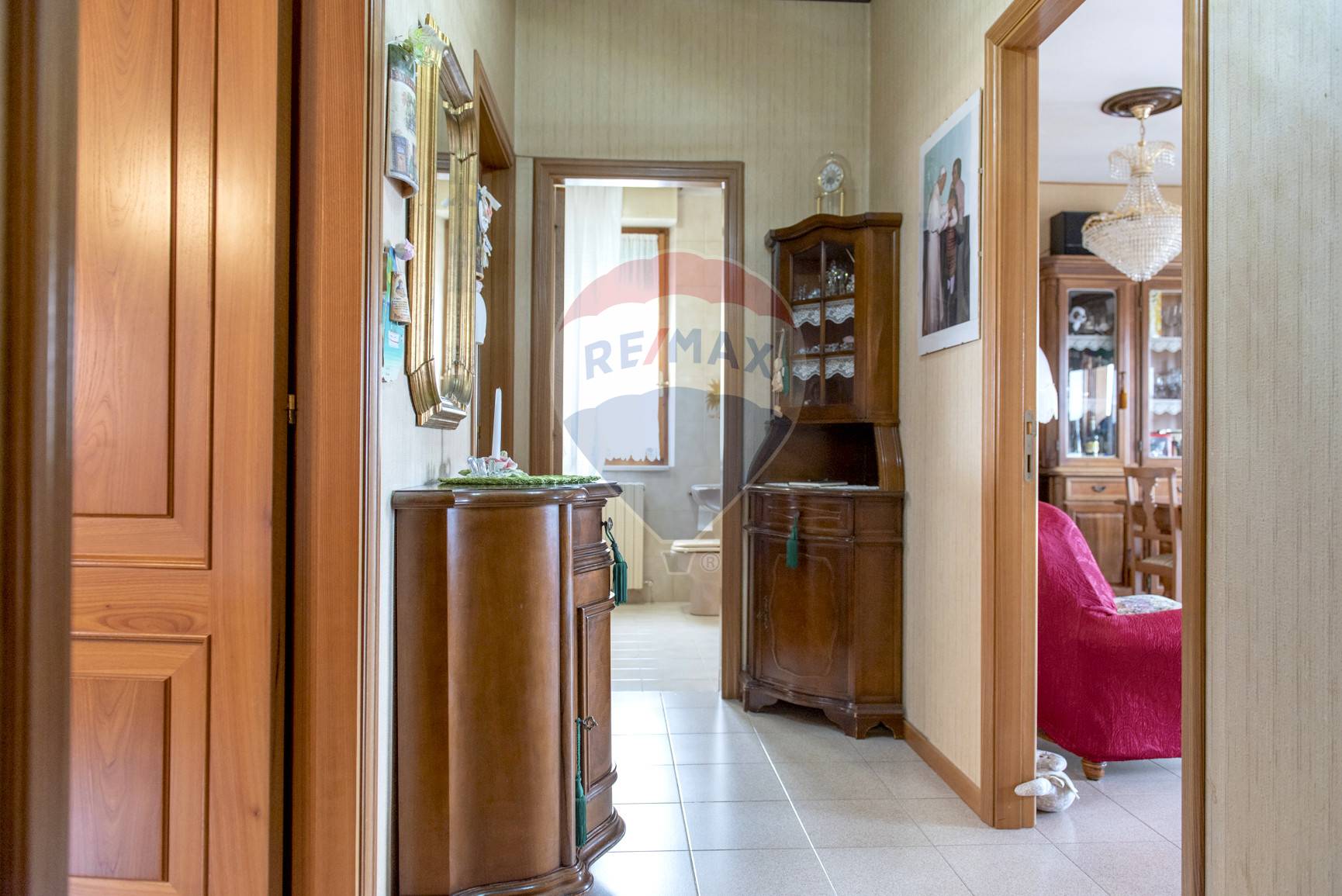 Villa Bifamiliare CUPRAMONTANA vendita    RE/MAX Master Class