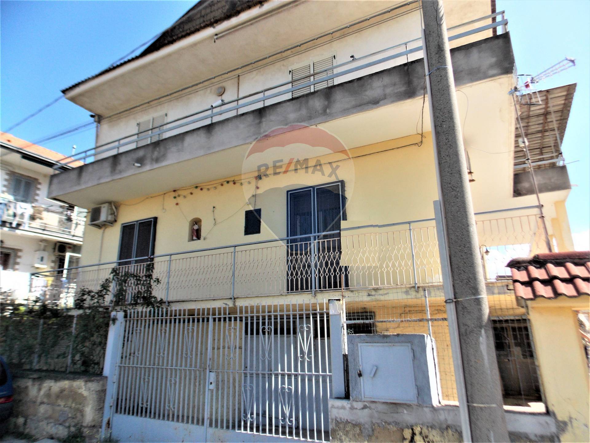 Villa ACERRA vendita    RE/MAX Trilogy