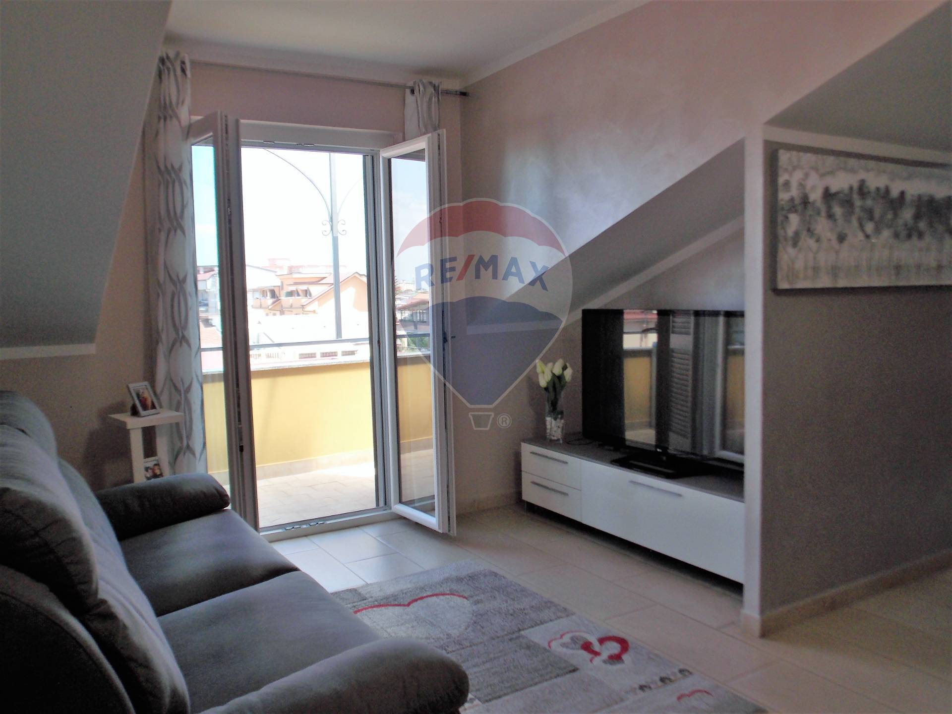 Attico ACERRA vendita    RE/MAX Trilogy