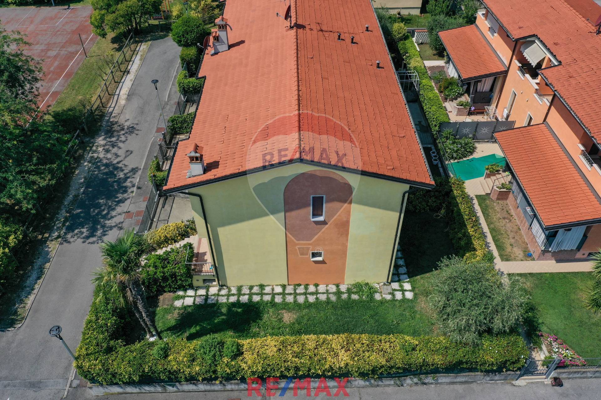 Villa PUEGNAGO SUL GARDA vendita    RE/MAX Edilfin