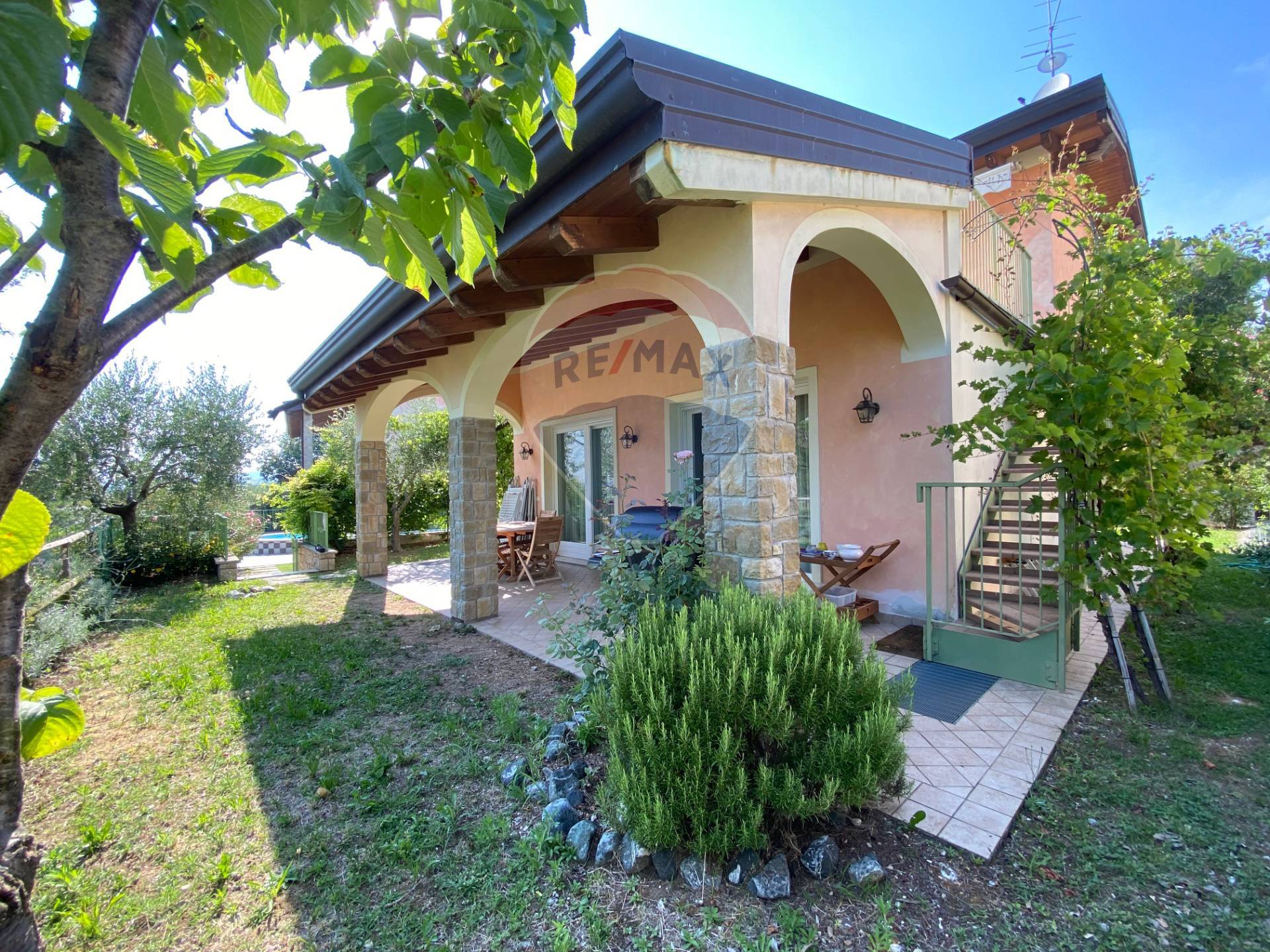 Villa MANERBA DEL GARDA vendita  Gardoncino  RE/MAX Edilfin