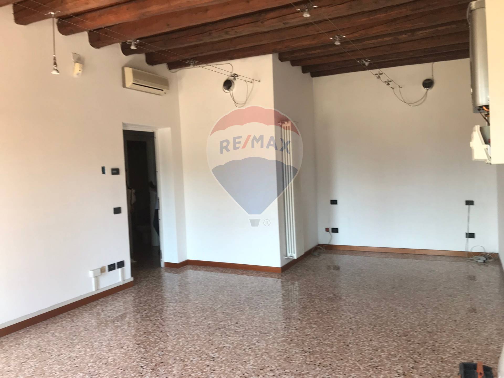 Ufficio - Loc.Com. VICENZA vendita  Zona San Felice - Cattane  RE/MAX Palladio