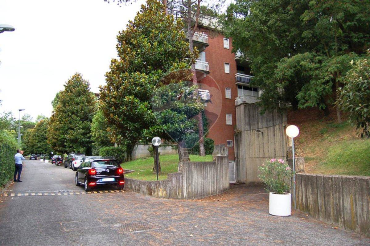 Ufficio - Loc.Com. ROMA vendita    RE/MAX My House