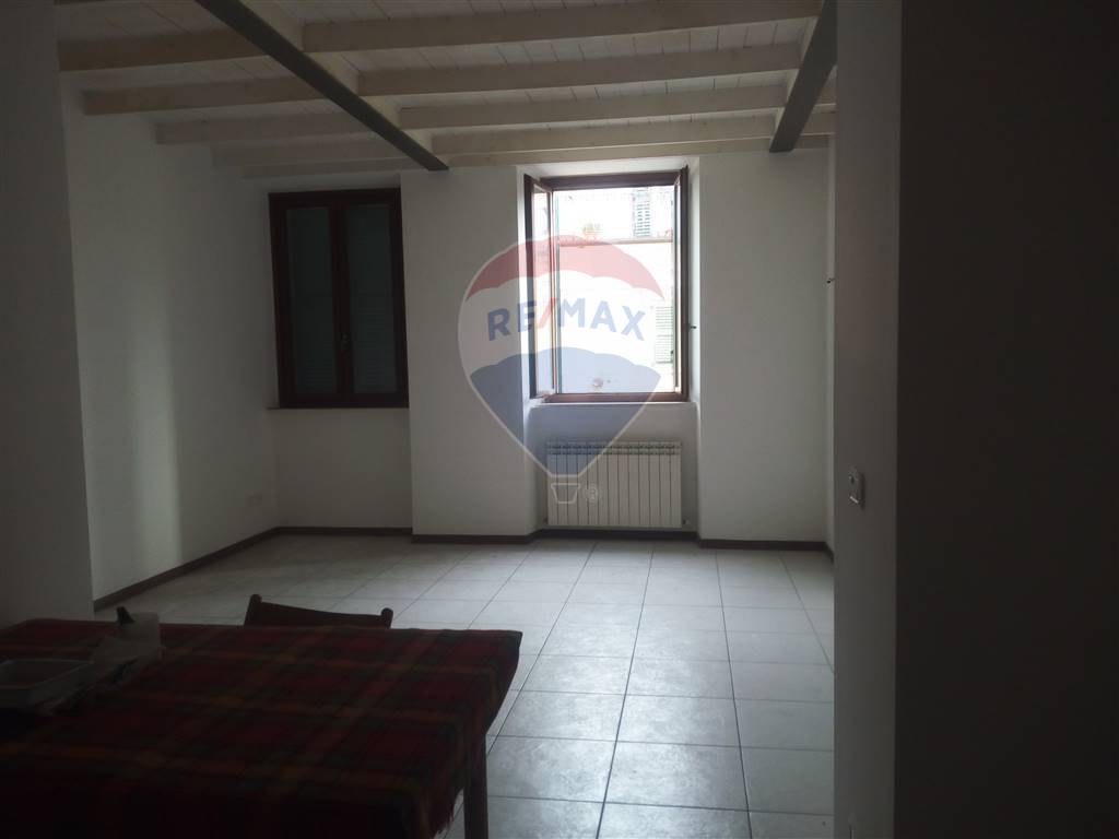  chiaravalle vendita quart:  re-max-centro-casa