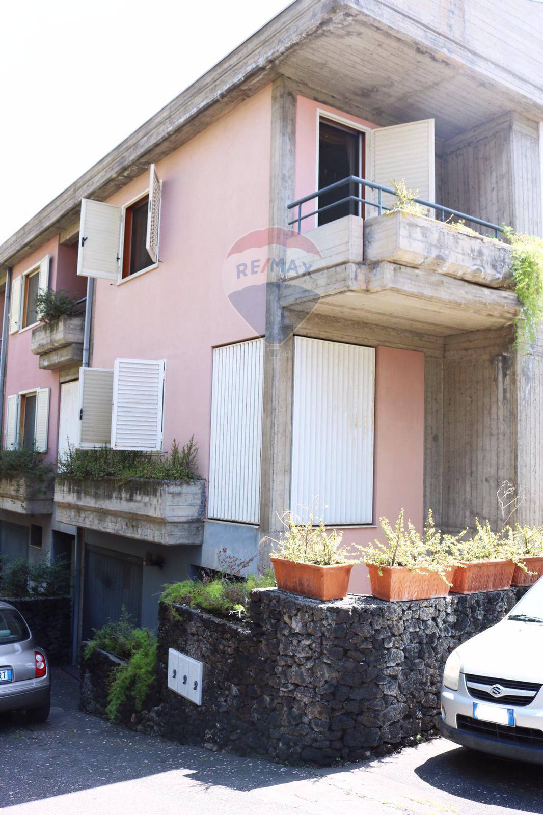  san-gregorio-di-catania vendita quart:  re-max-estates