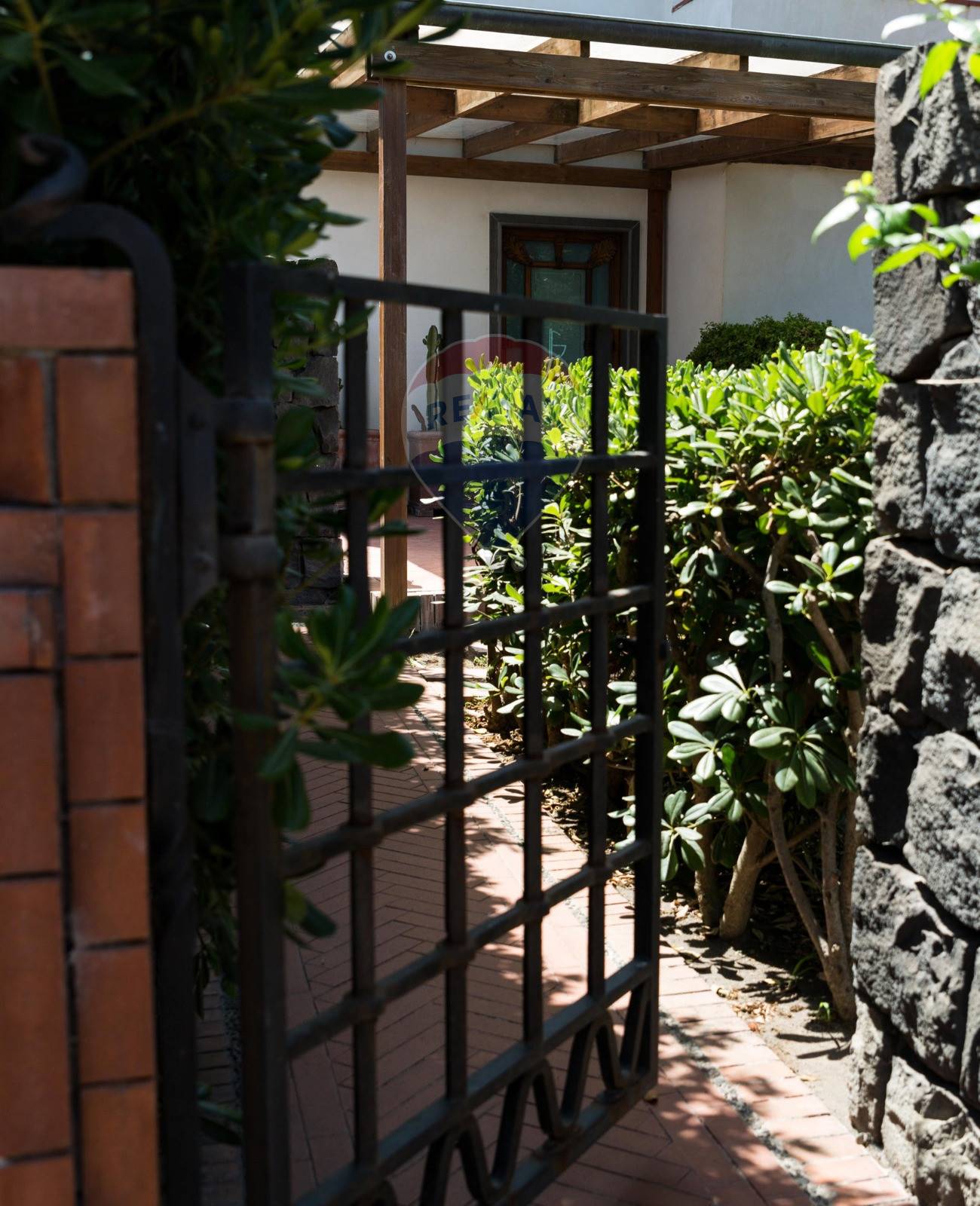 Villa Bifamiliare TORRE DEL GRECO vendita    RE/MAX Advisor