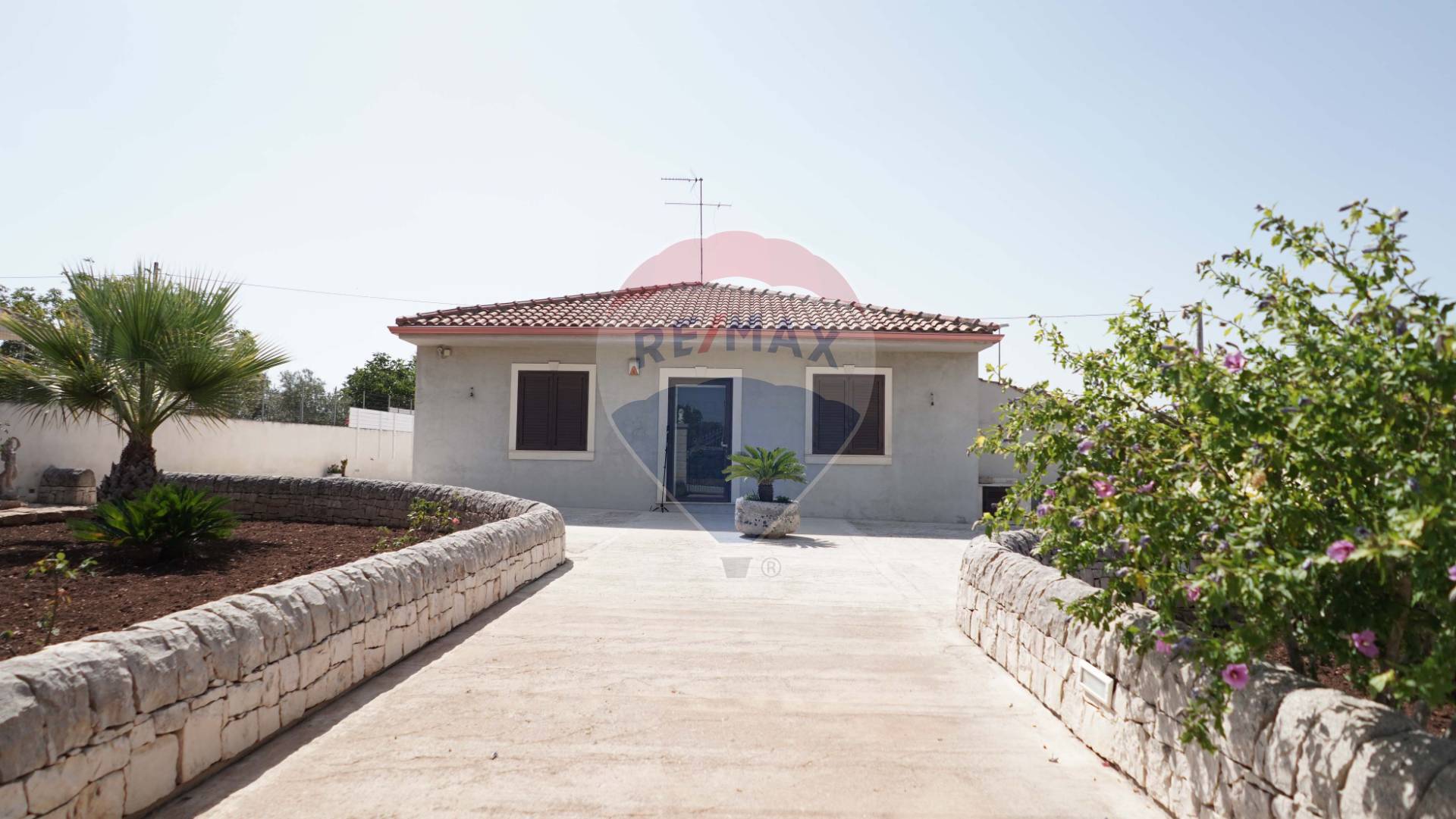 Villa RAGUSA vendita    RE/MAX Prima Classe