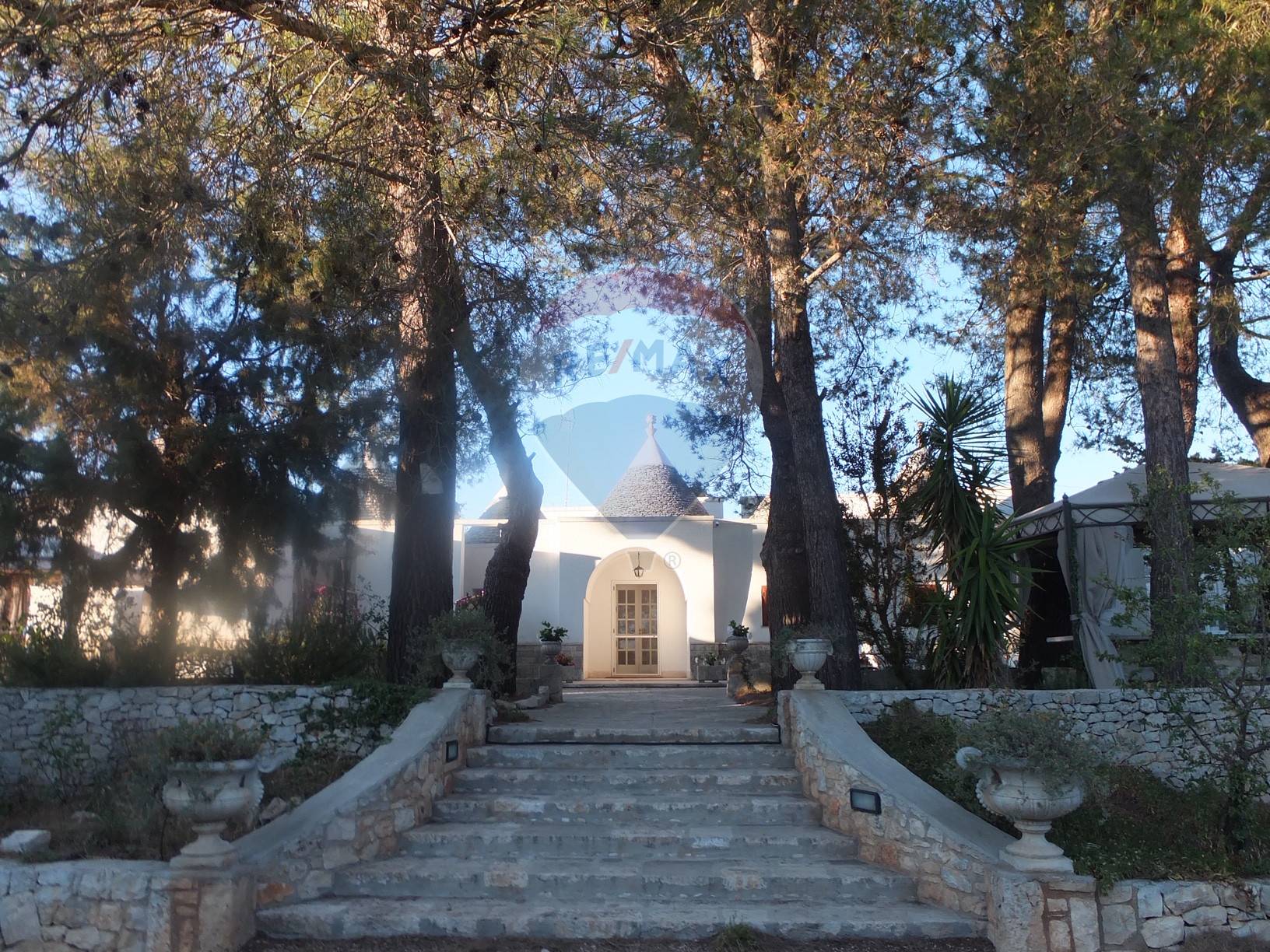 Villa Unifamiliare - Indipendente LOCOROTONDO vendita    RE/MAX Acquachiara