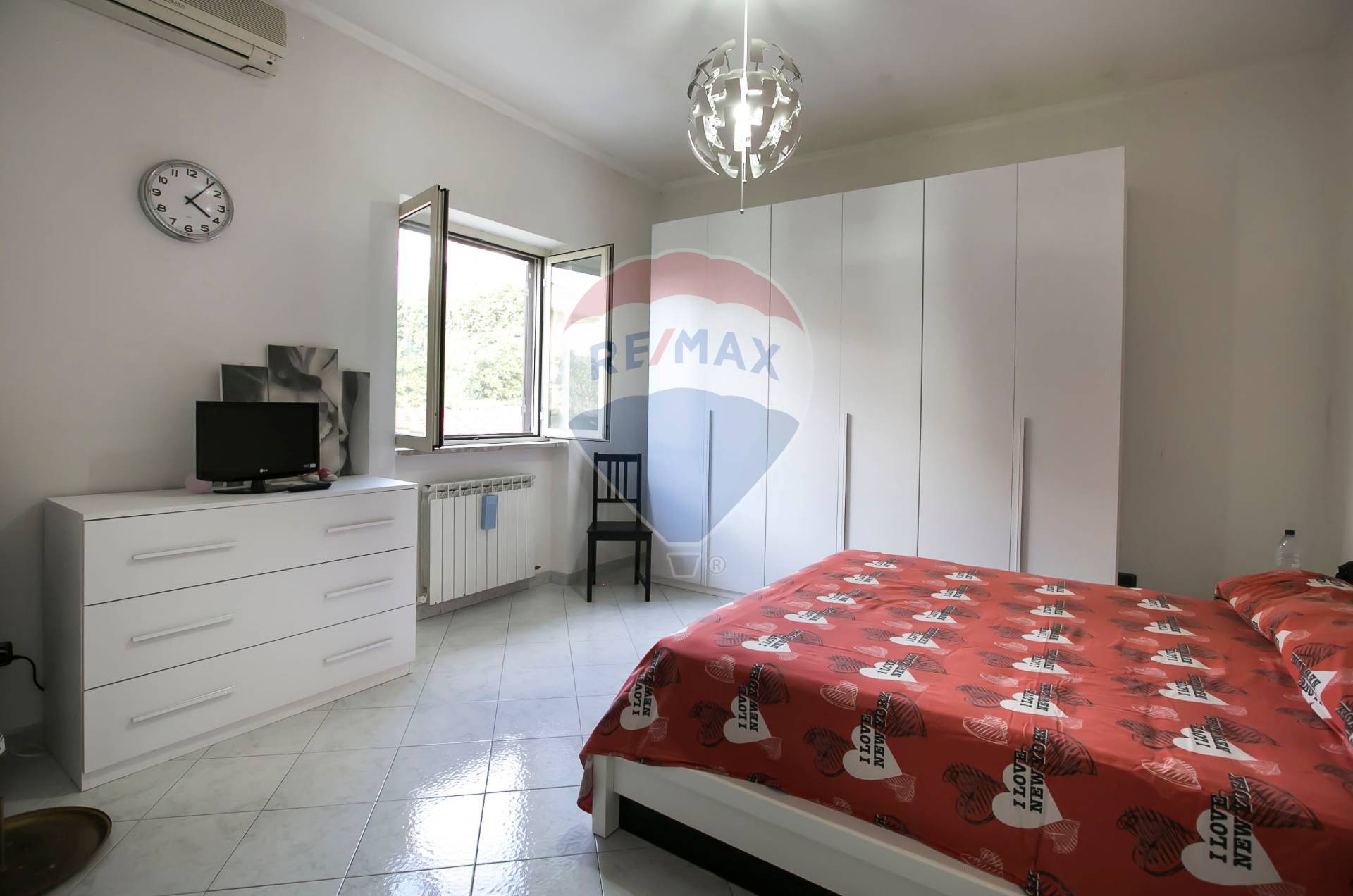 Appartamento ROMA vendita  Divino Amore  RE/MAX Neopolis