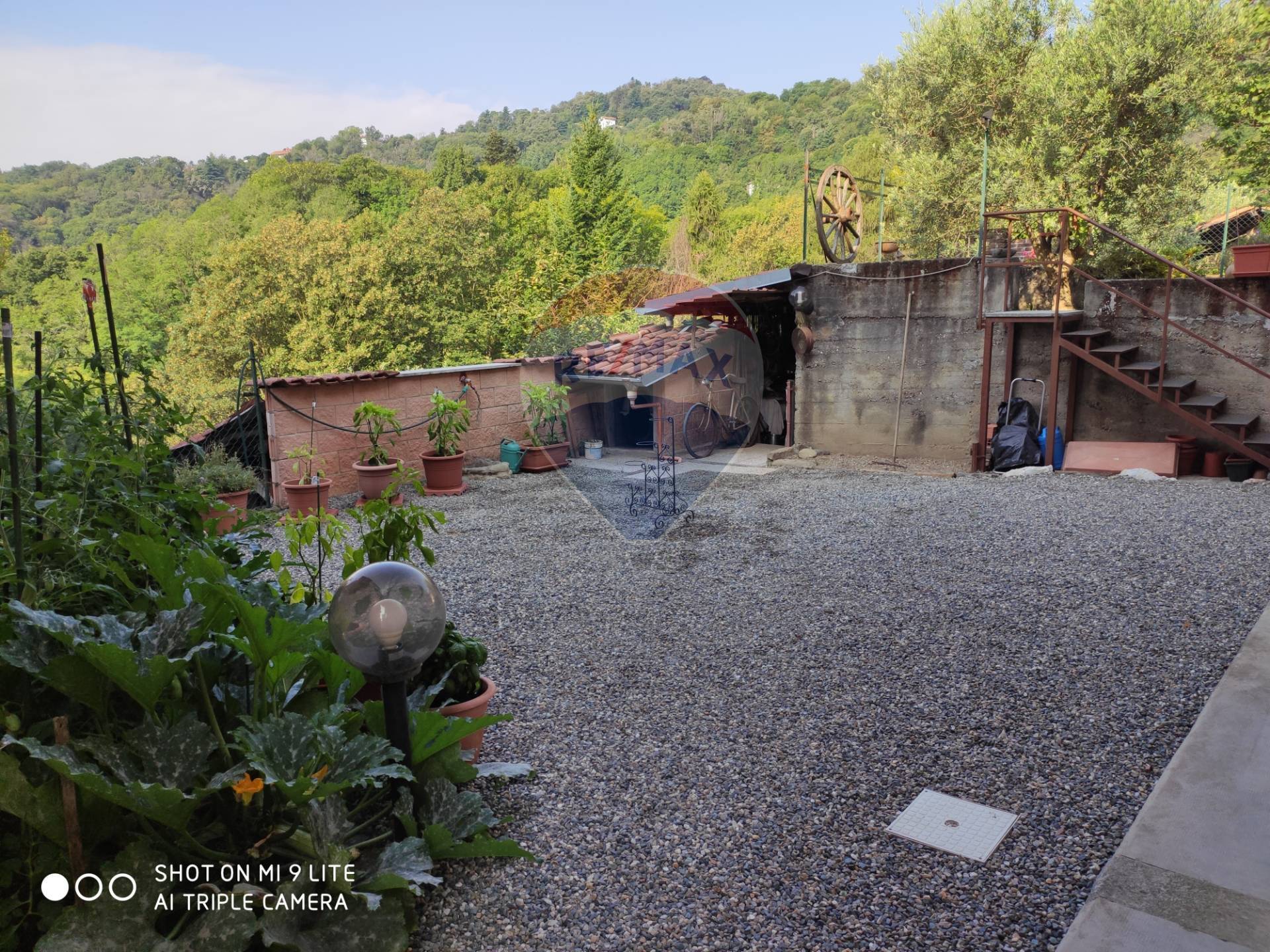 Villa Bifamiliare BIOGLIO vendita    RE/MAX Unit