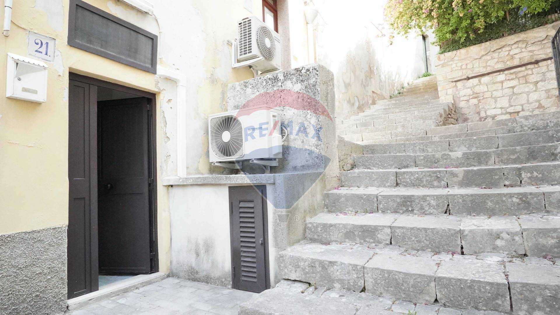 Villa Unifamiliare - Indipendente MODICA vendita  Centro Storico  RE/MAX Prima Classe