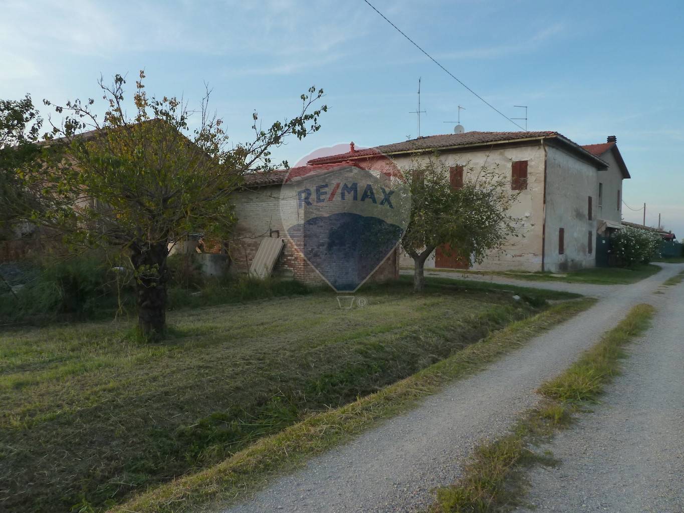 Rustico - Cascina BRESCELLO vendita    RE/MAX Tricolore