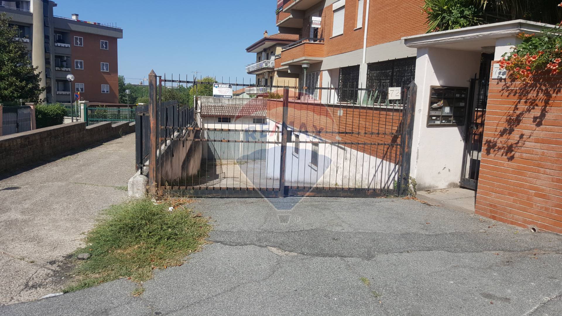  roma vendita quart: la rustica re-max-diamond