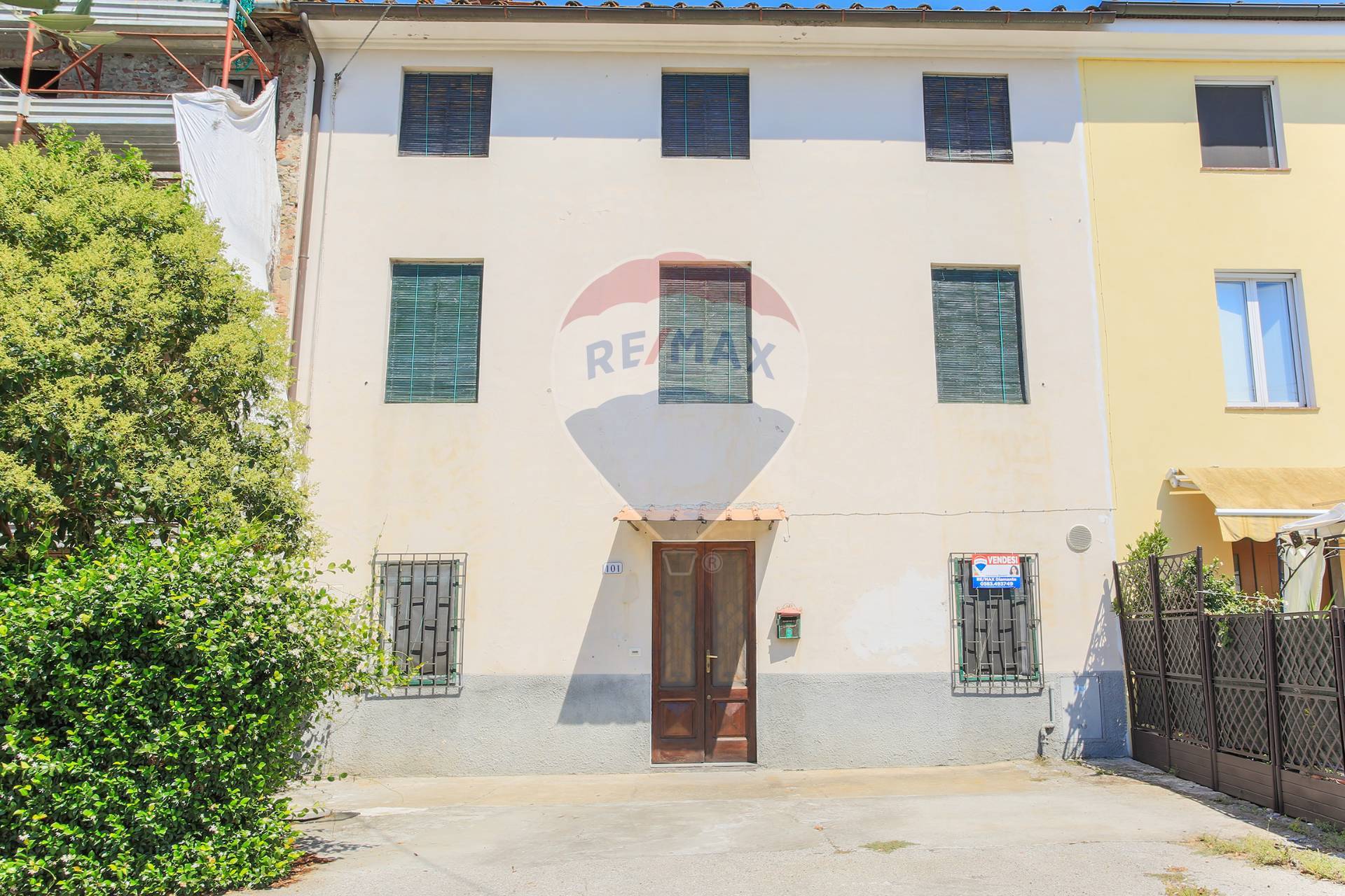 Villa Bifamiliare LUCCA vendita  San Pietro a Vico  RE/MAX Diamante