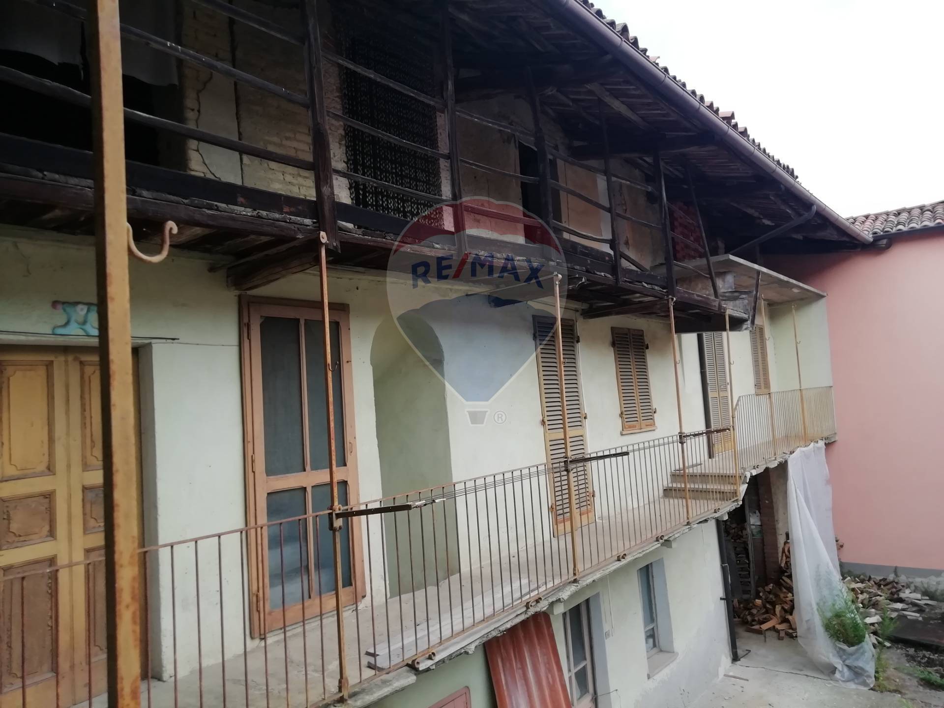 Rustico - Cascina MAGNANO vendita    RE/MAX Unit