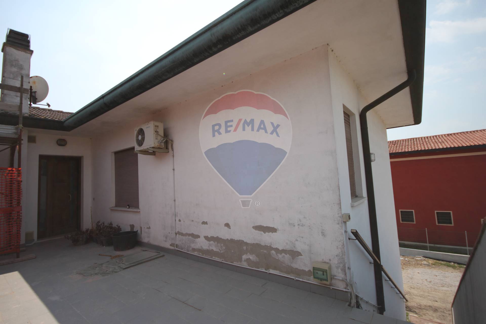 Appartamento CAMPAGNA LUPIA vendita  Lova  RE/MAX Sunbeam