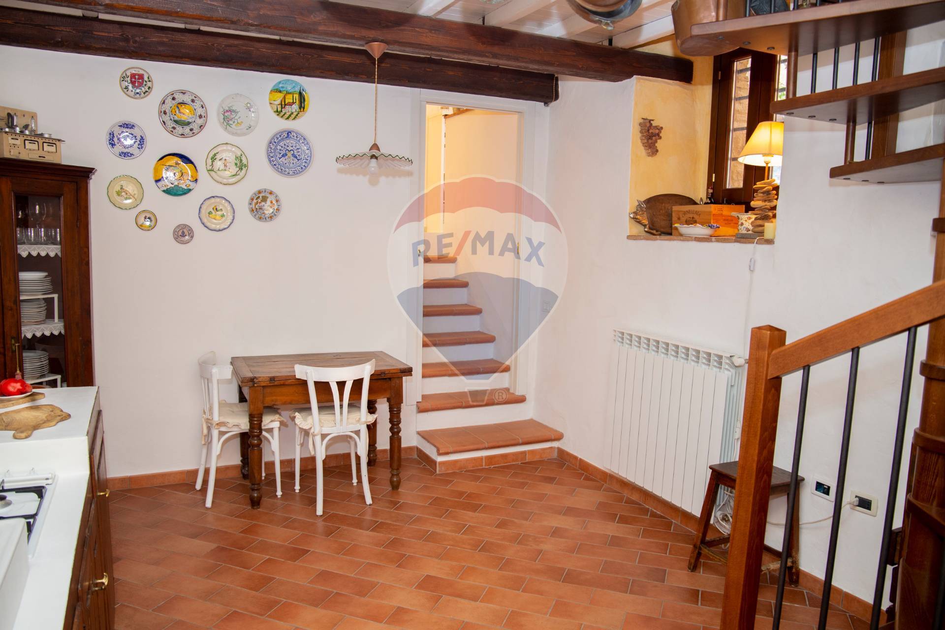 Appartamento MONTESCUDAIO vendita    RE/MAX Premiere