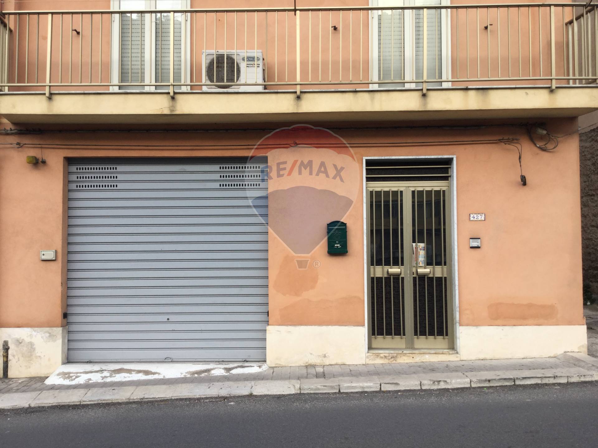  modica vendita quart: modica bassa re/max prima classe