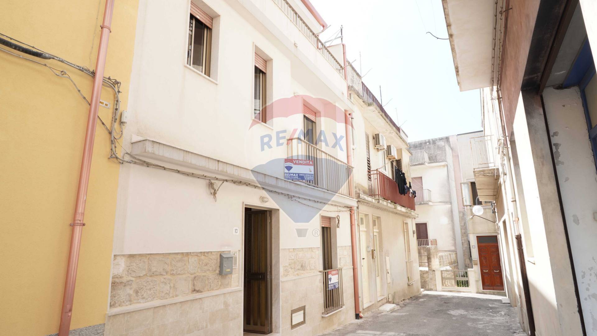  modica vendita quart: modica alta re/max prima classe