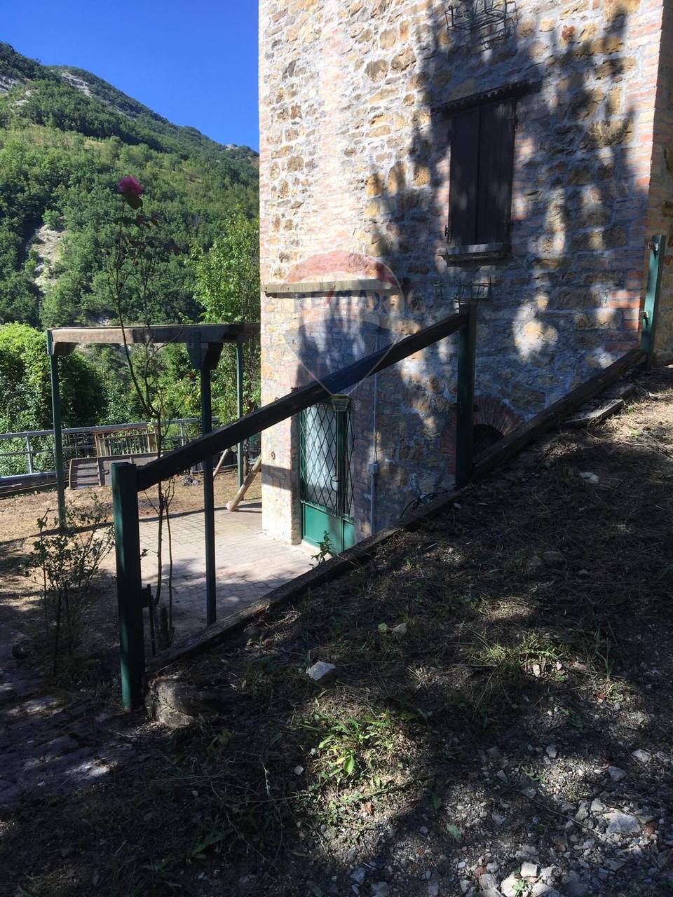 Rustico - Cascina PELLEGRINO PARMENSE vendita    RE/MAX Alfa