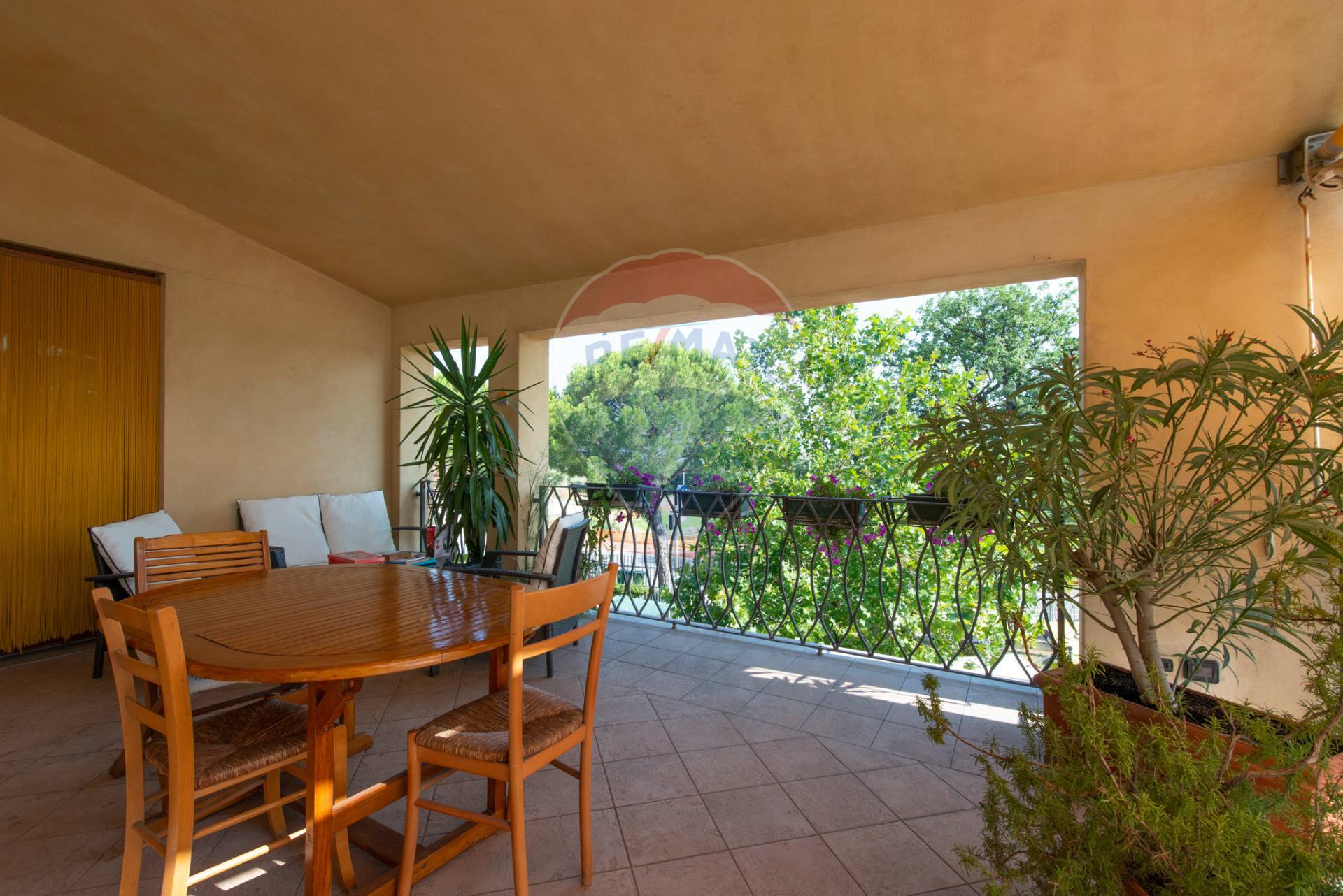  appignano vendita quart:  re/max master class