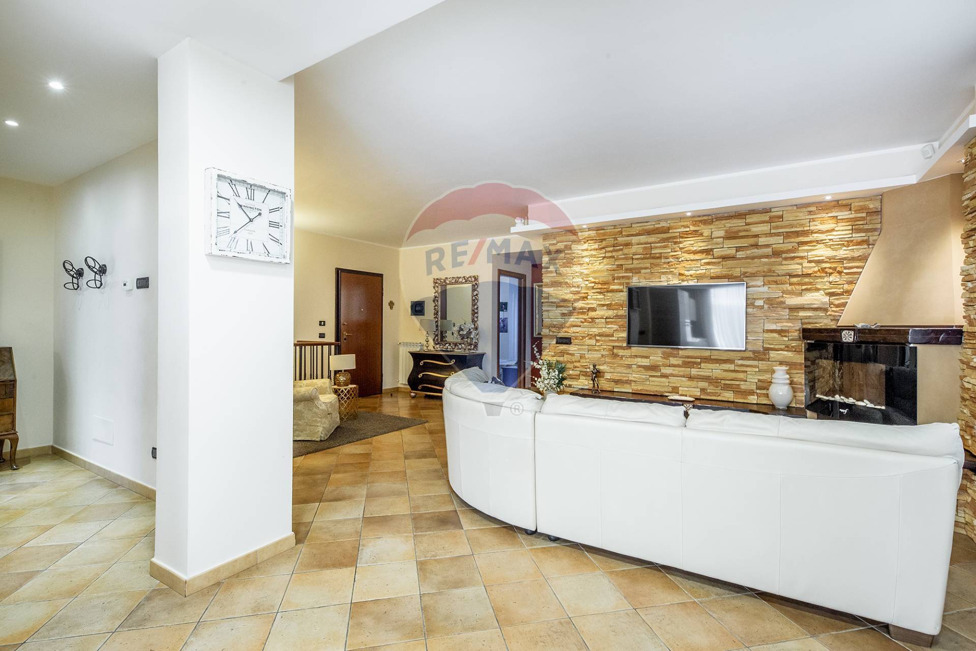 Appartamento SAN GIOVANNI LA PUNTA vendita    RE/MAX City Home