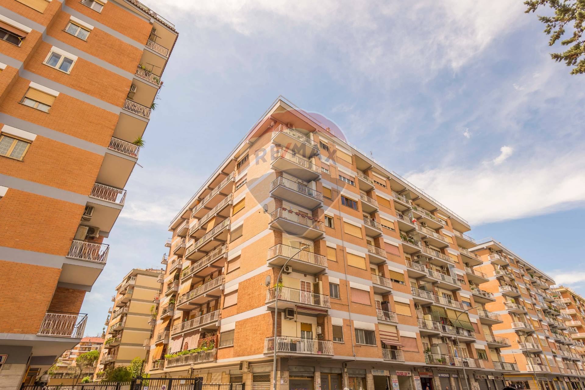  roma vendita quart: quadraro re/max opzione casa