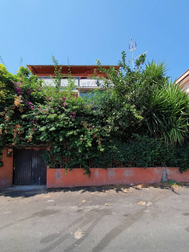 Villa Unifamiliare - Indipendente ROMA vendita  Acilia  RE/MAX Just